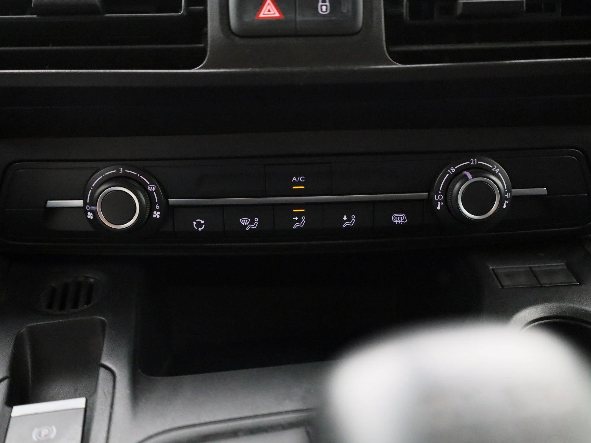 Opel-Combo-image-25