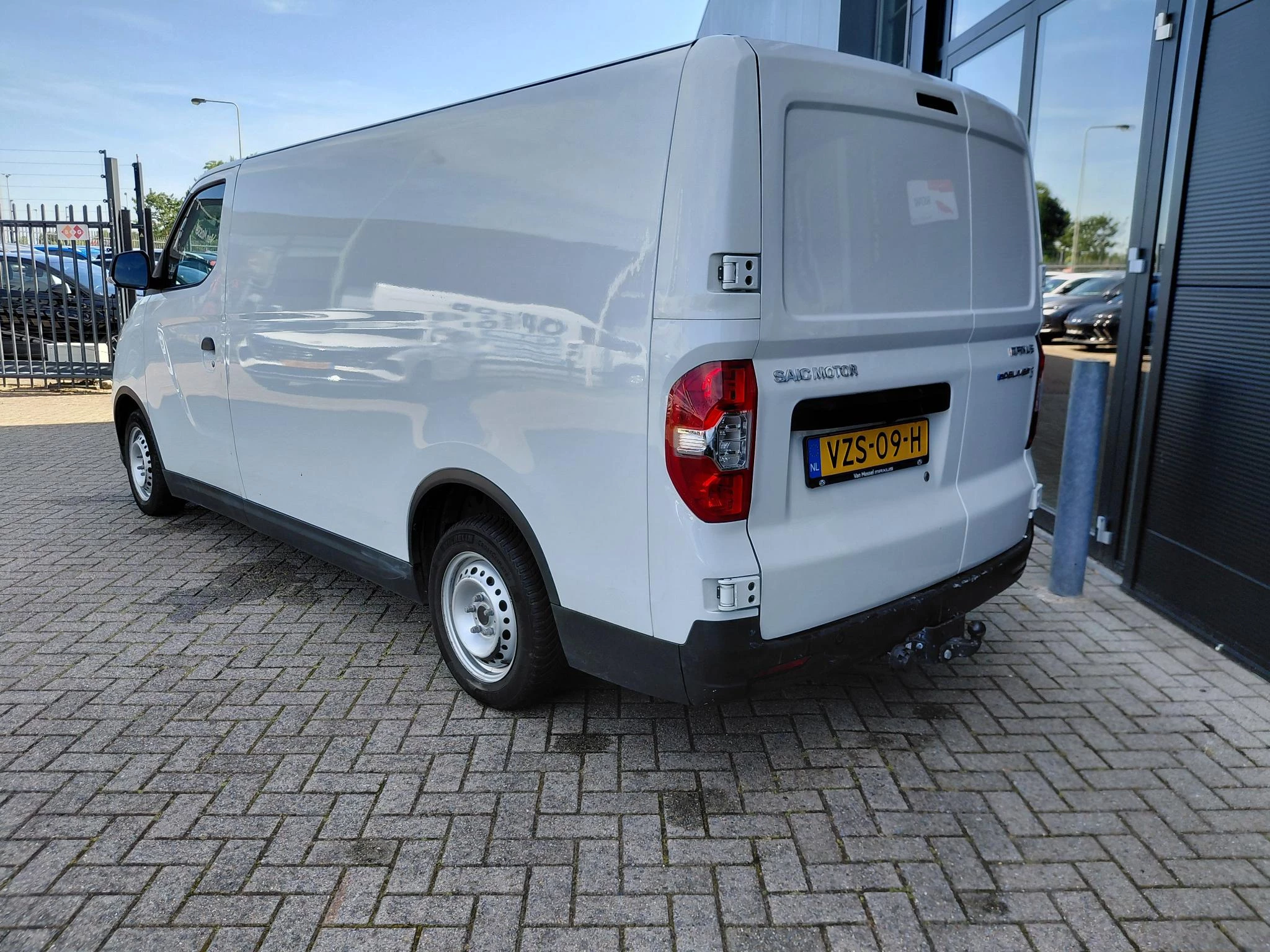 Maxus eDeliver3 L2 50 kWh