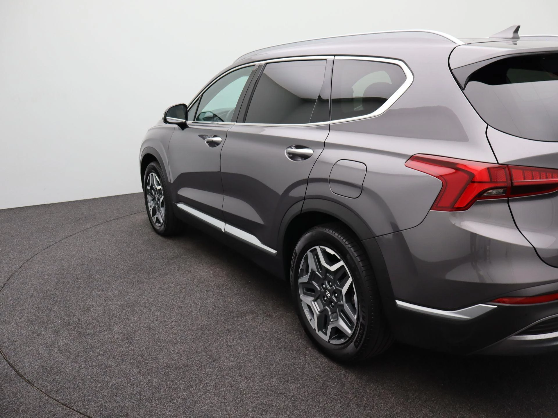 Hyundai-Santa Fe-image-41