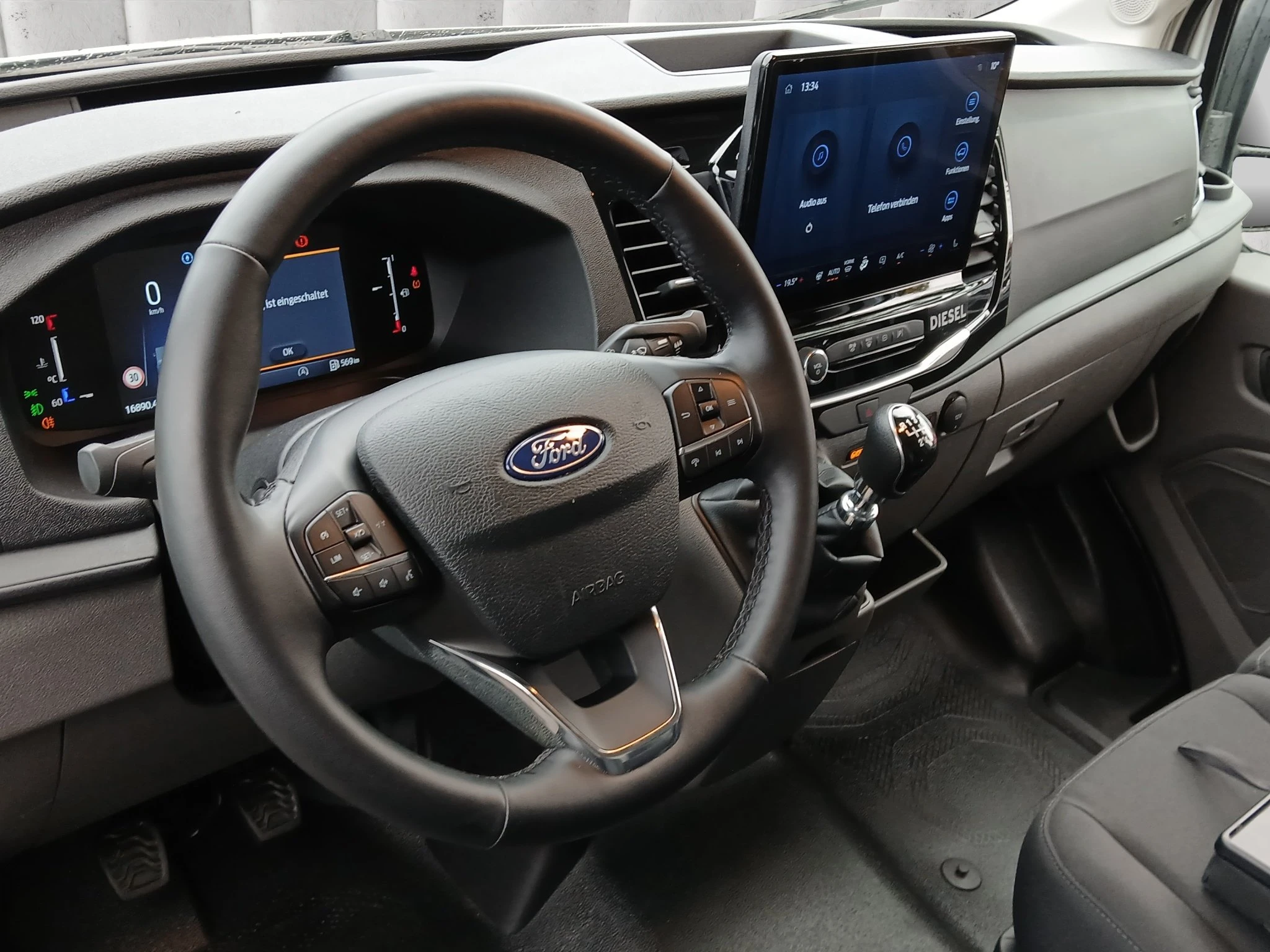Ford-Transit-image-11