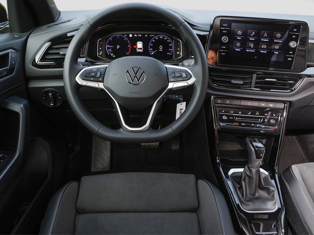 Volkswagen T-Roc 2.0 TDI DSG Style AHK, RFK, Pano