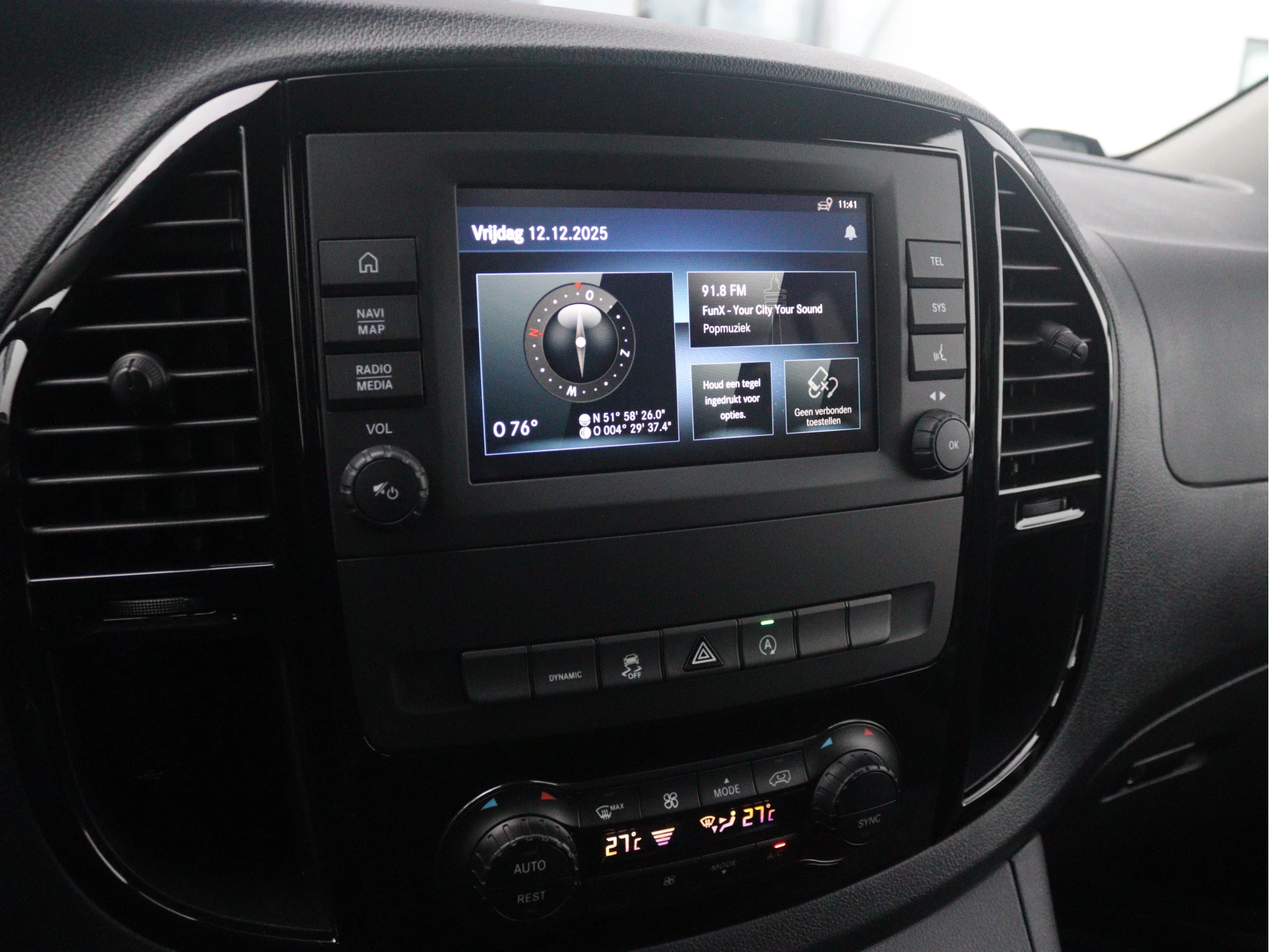 Mercedes-Benz-Vito-image-9