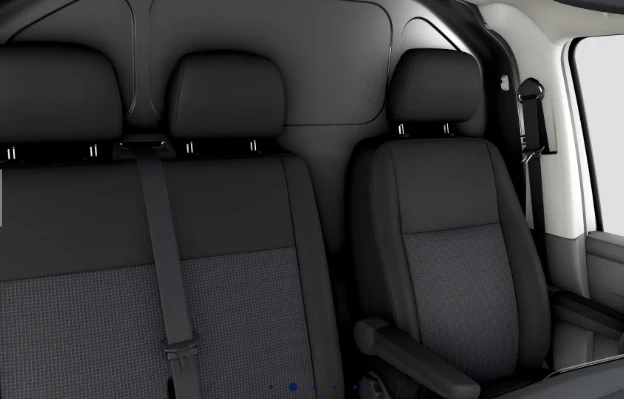 Volkswagen-Transporter-image-4