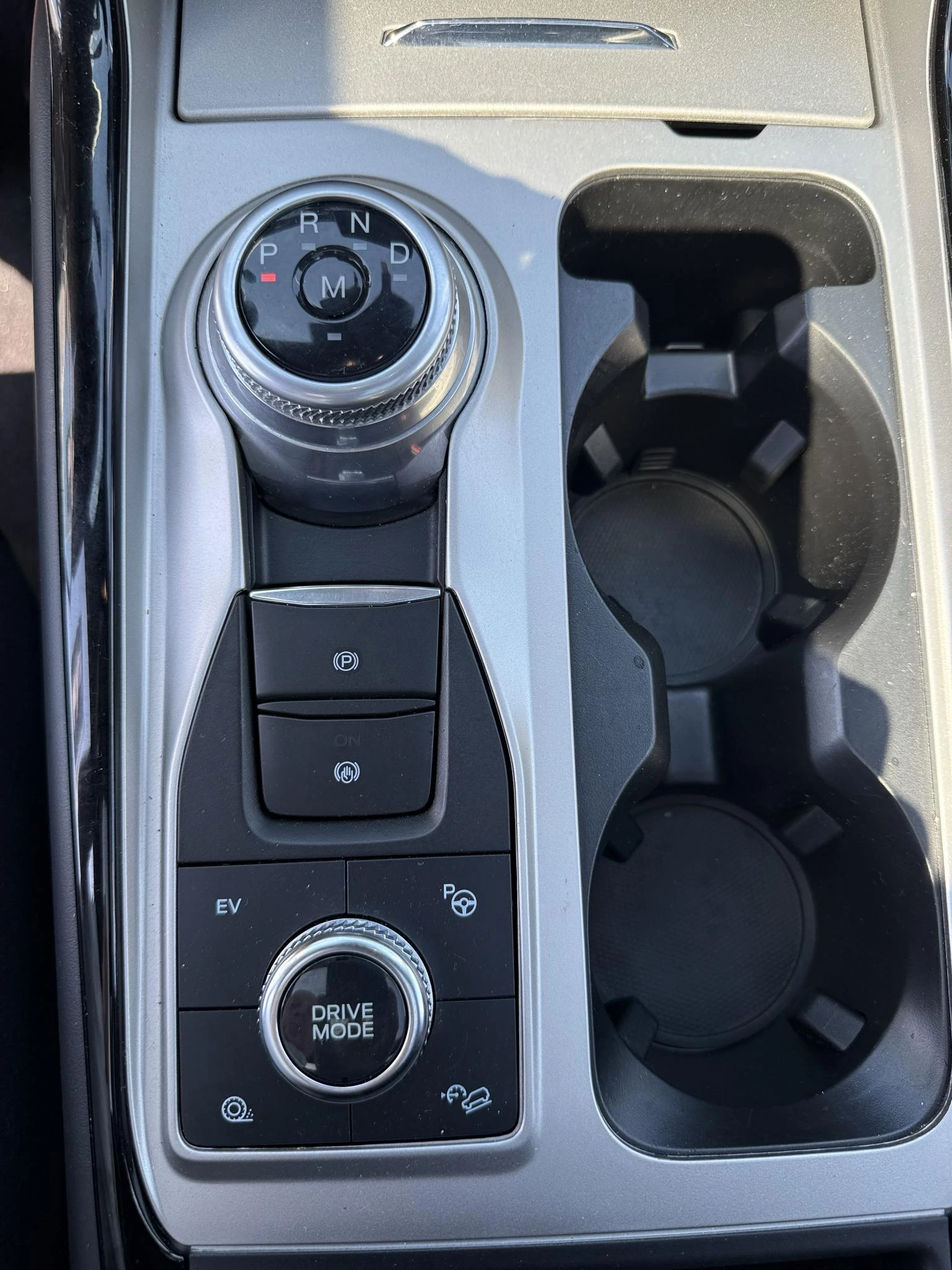 Ford-Explorer-image-26