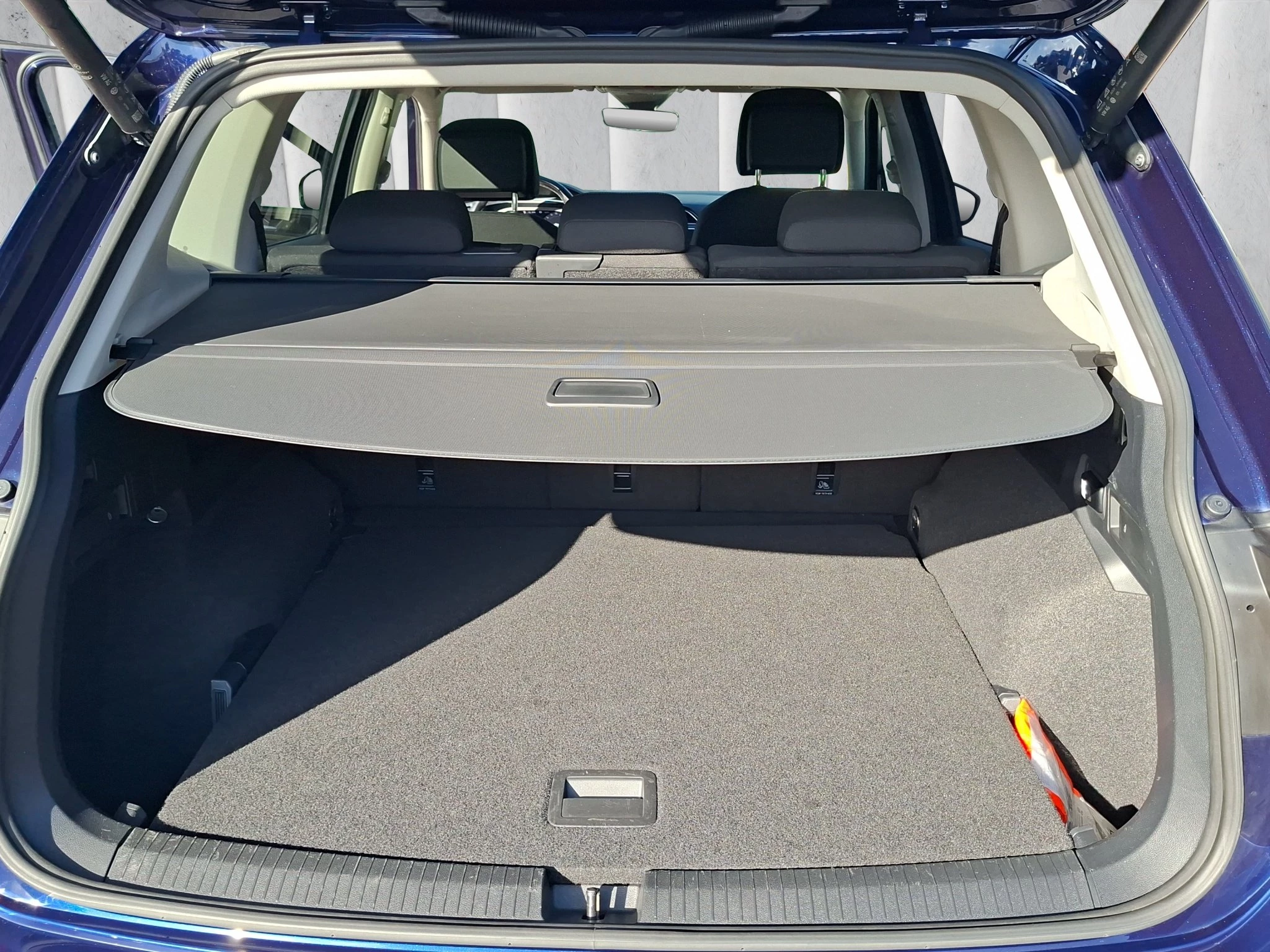 Volkswagen Tiguan Allspace 4x4 2.0 TDI Aut. | LED | AHK | ACC | RFK | SHZ | LMF