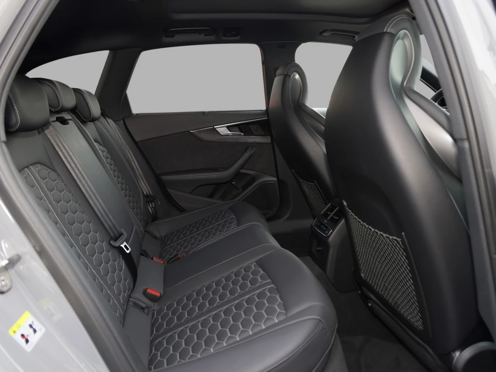 Audi RS4 Avant tiptronic
