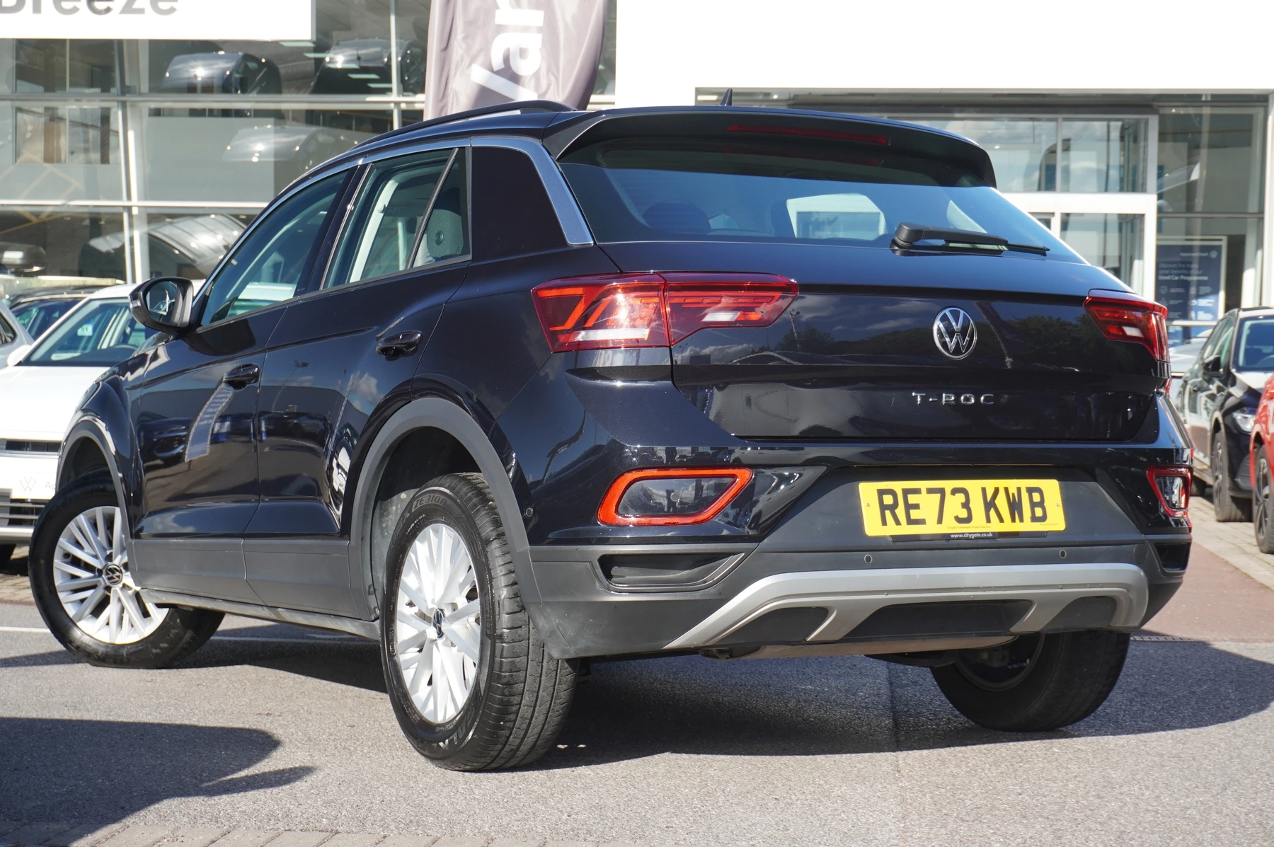 Volkswagen-T-Roc-image-2