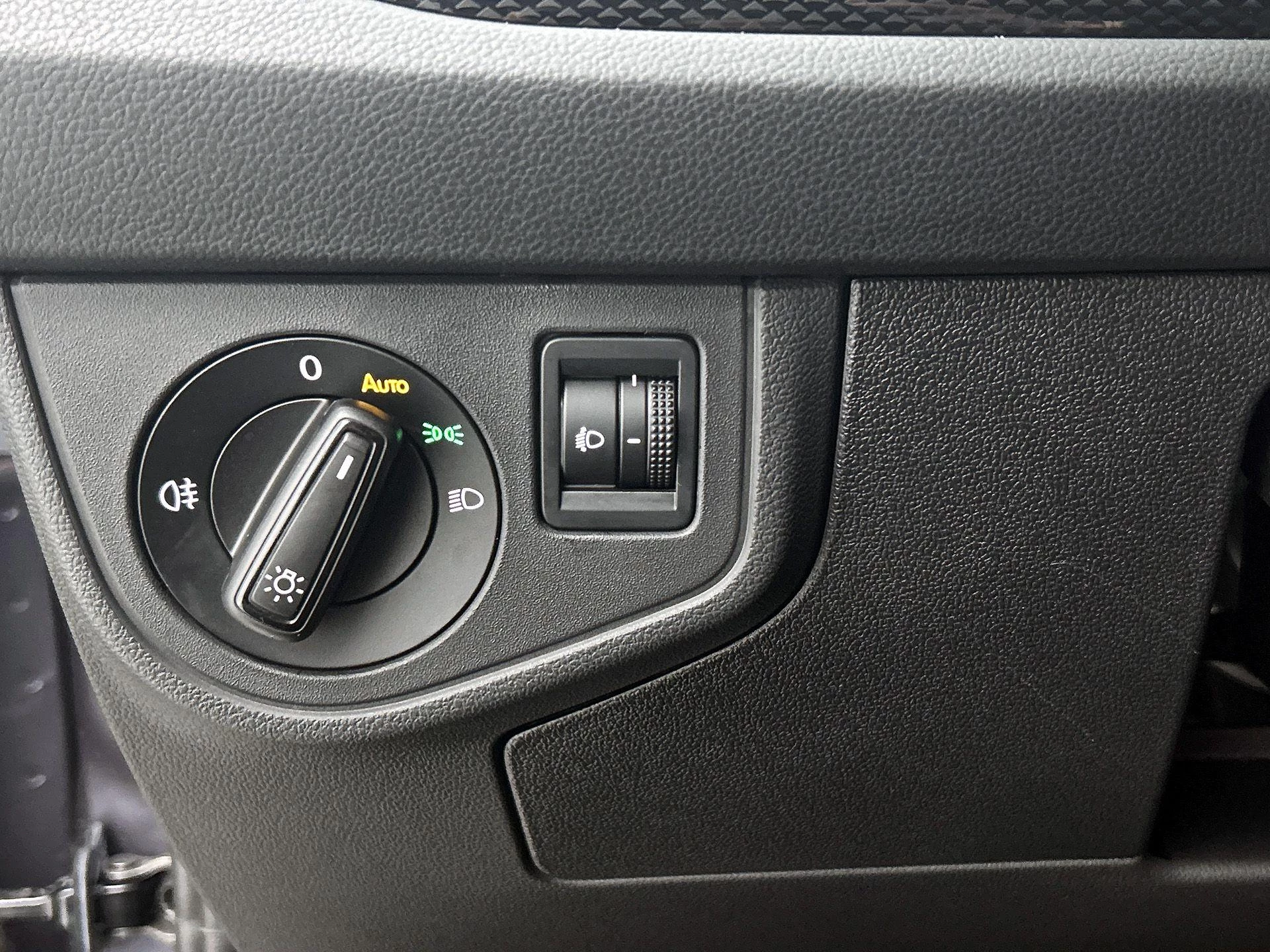 Volkswagen-Taigo-image-13