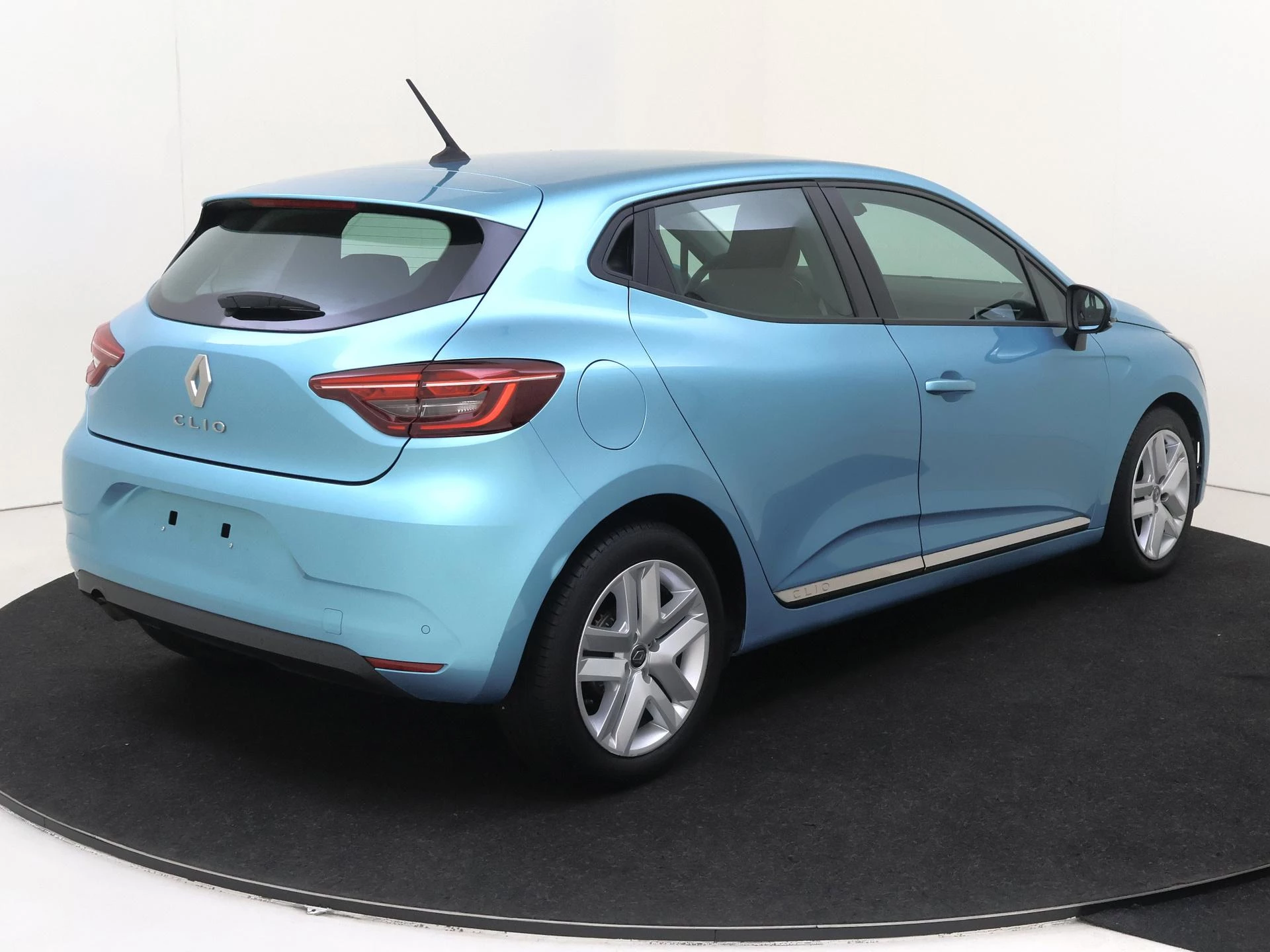 Renault-Clio-image-3