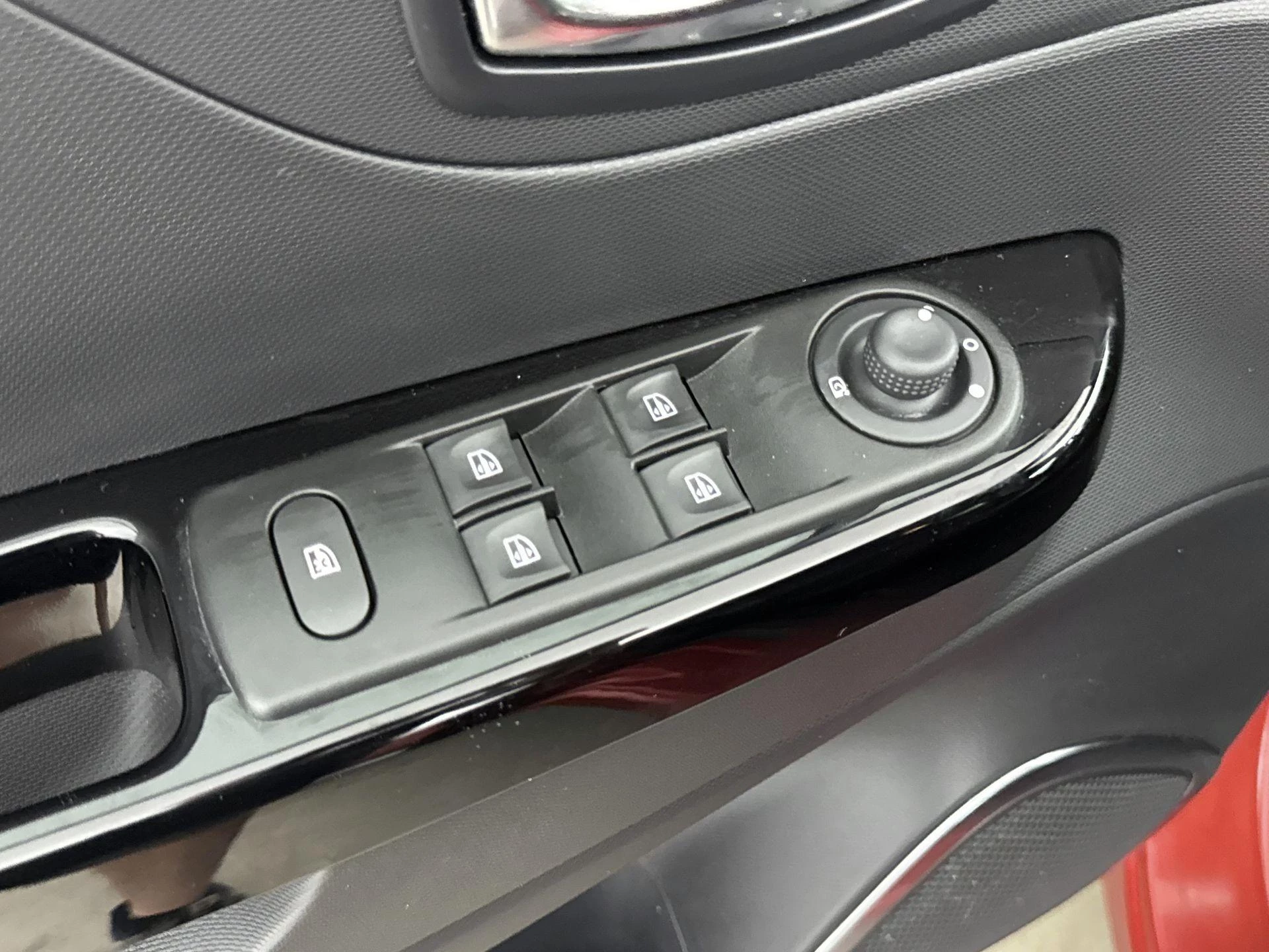 Renault-Captur-image-12