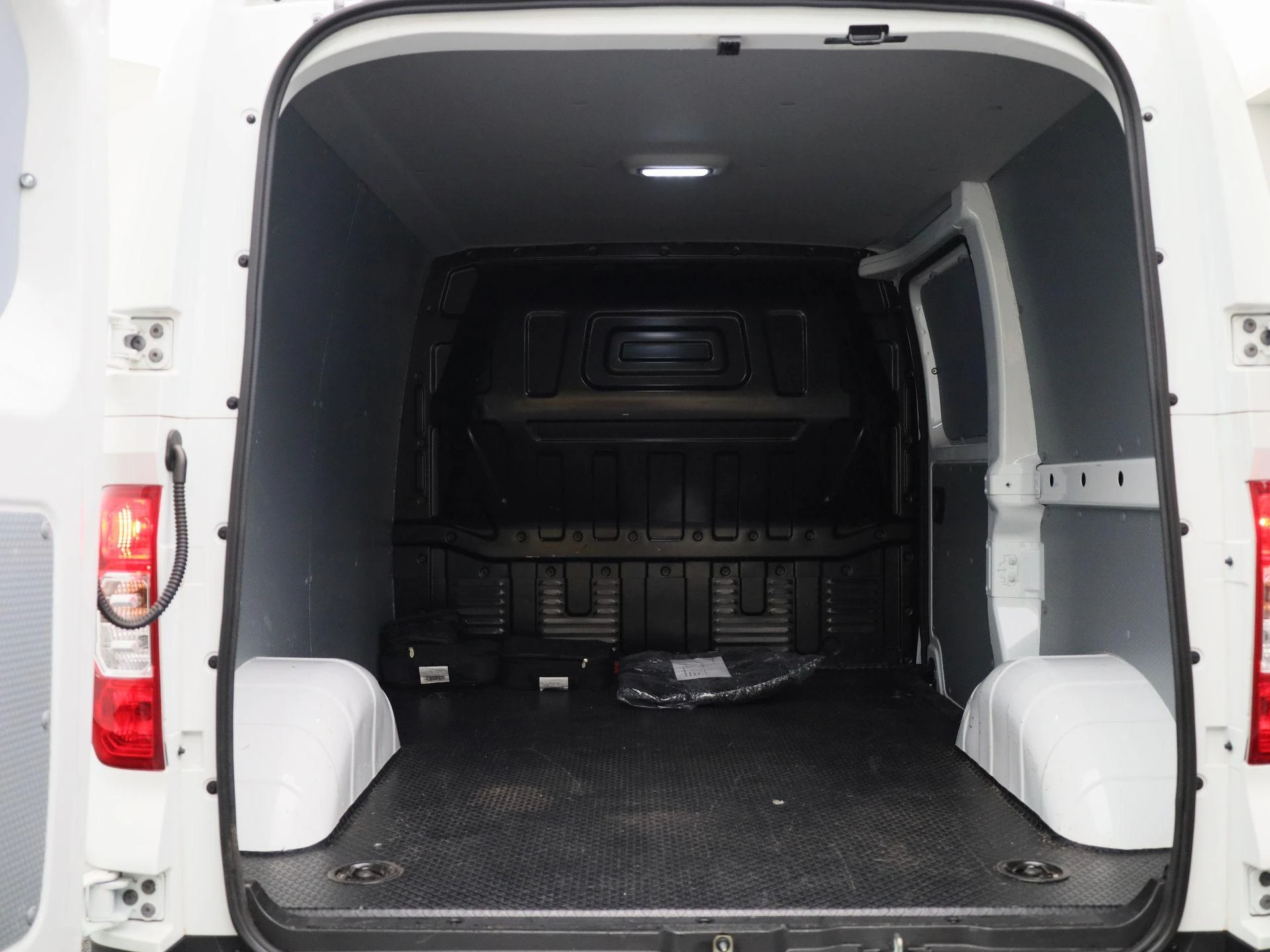 Maxus-eDeliver3-image-14