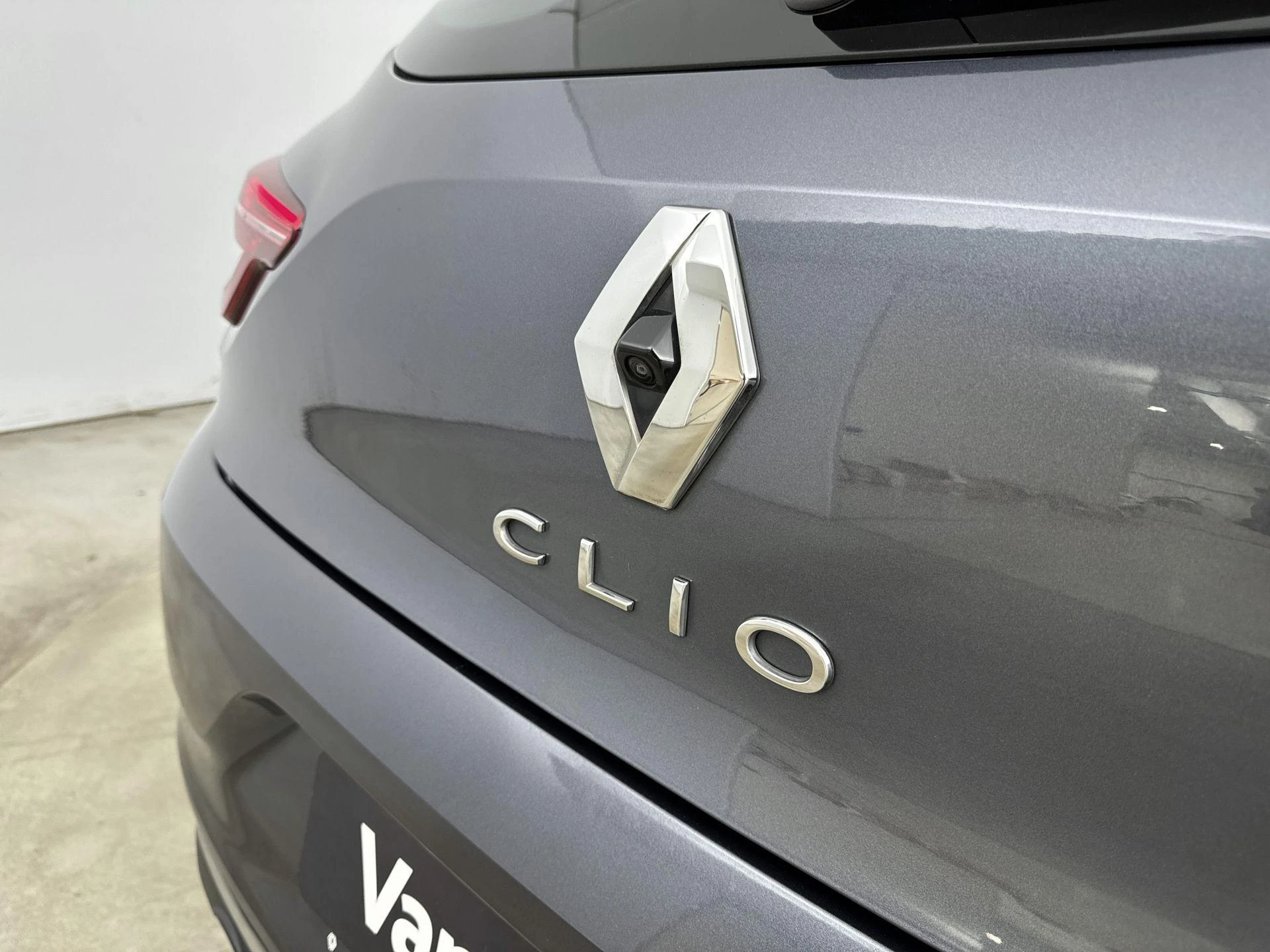 Renault-Clio-image-22