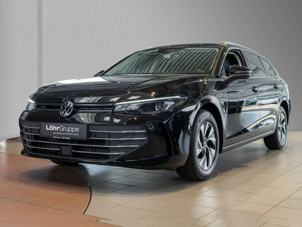 Volkswagen-Passat-image-1