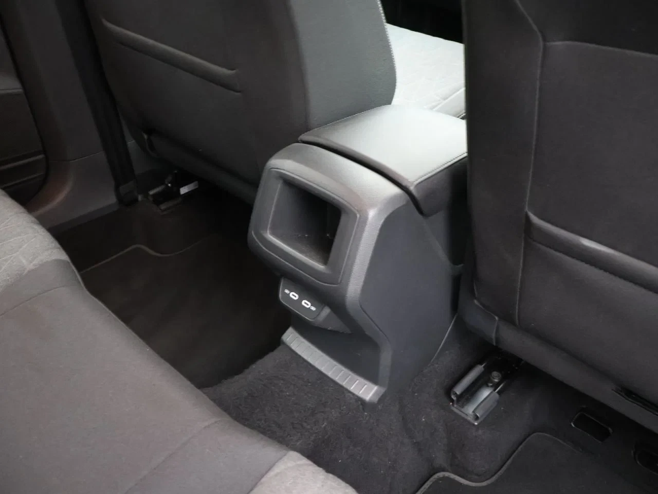 Volkswagen-T-Cross-image-25