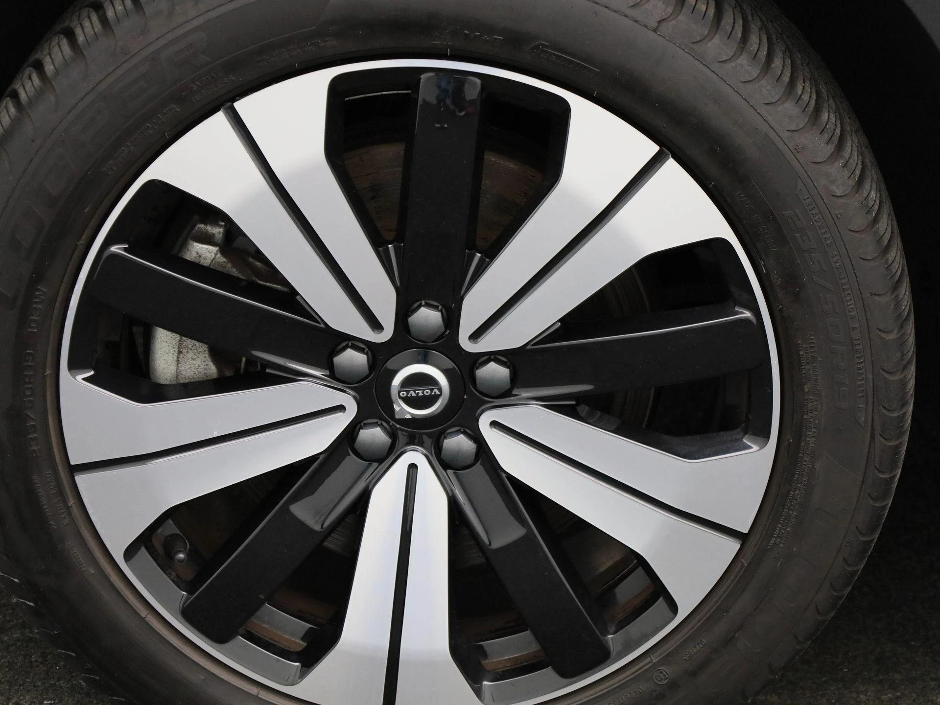 Volvo-XC40-image-13