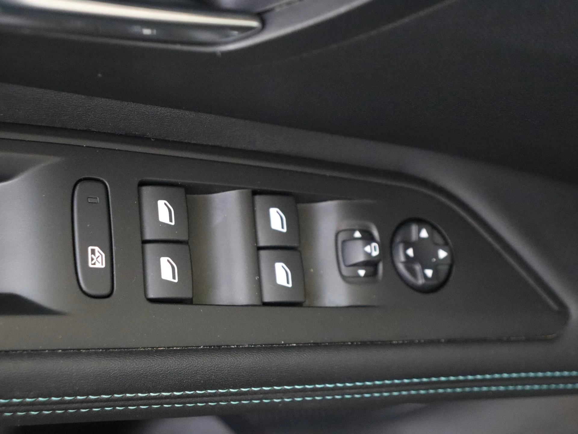 Peugeot-3008-image-24