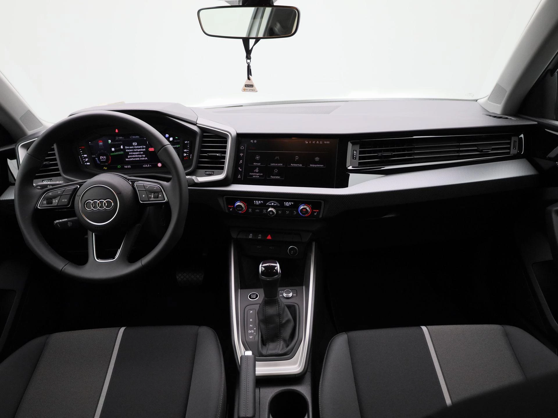 Audi-A1-image-35