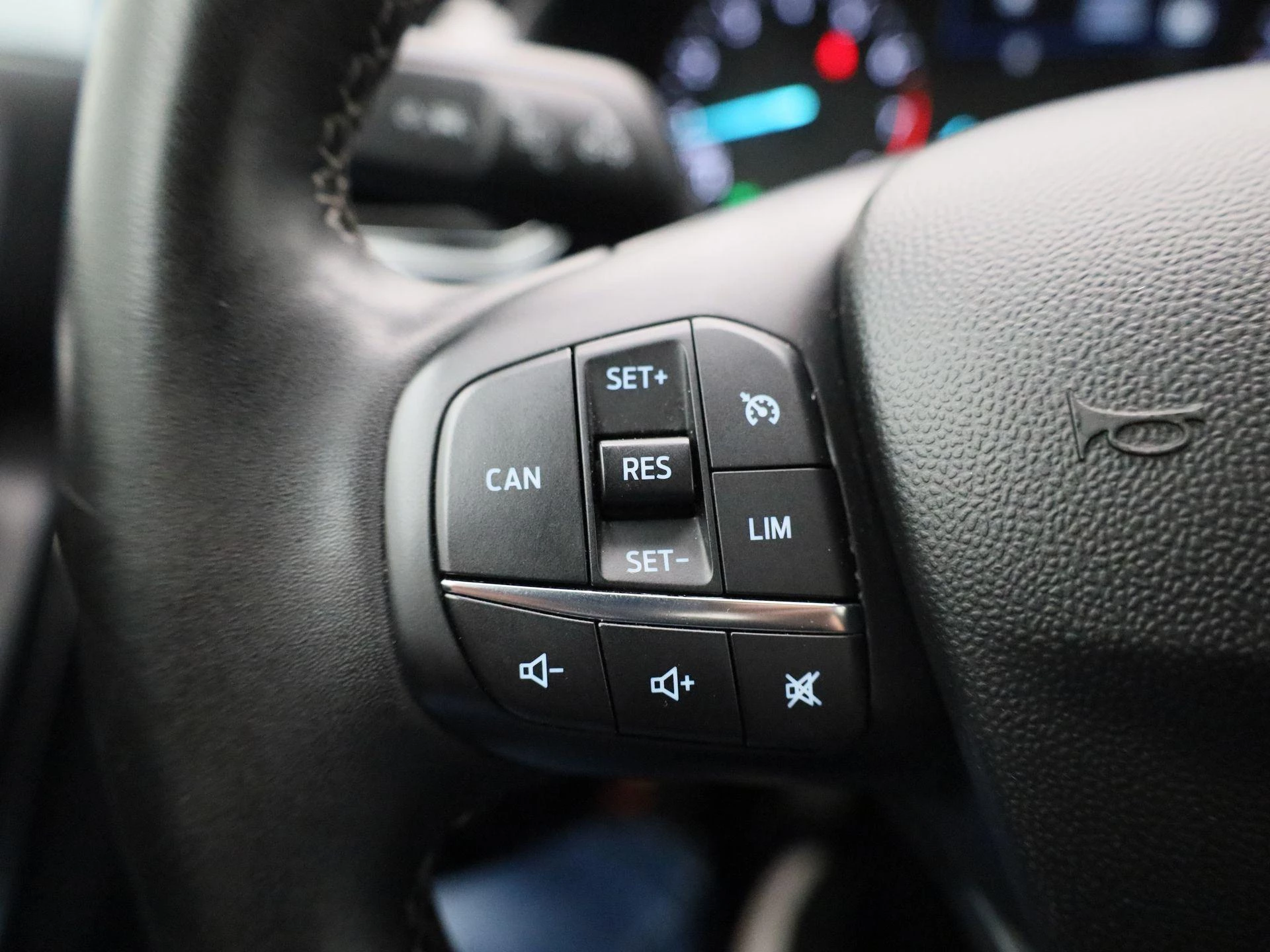 Ford Fiesta 1.0 EcoBoost Hybrid Titanium