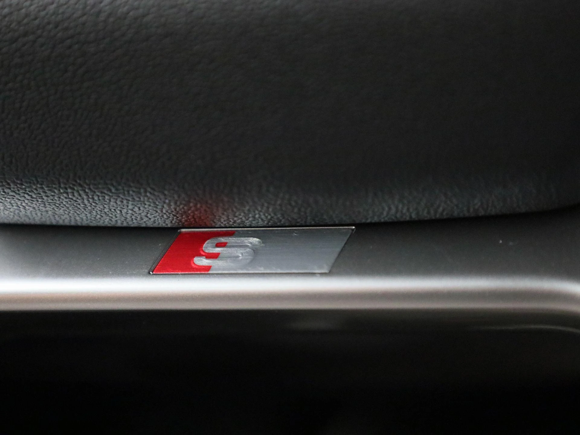 Audi-Q4 e-tron-image-33