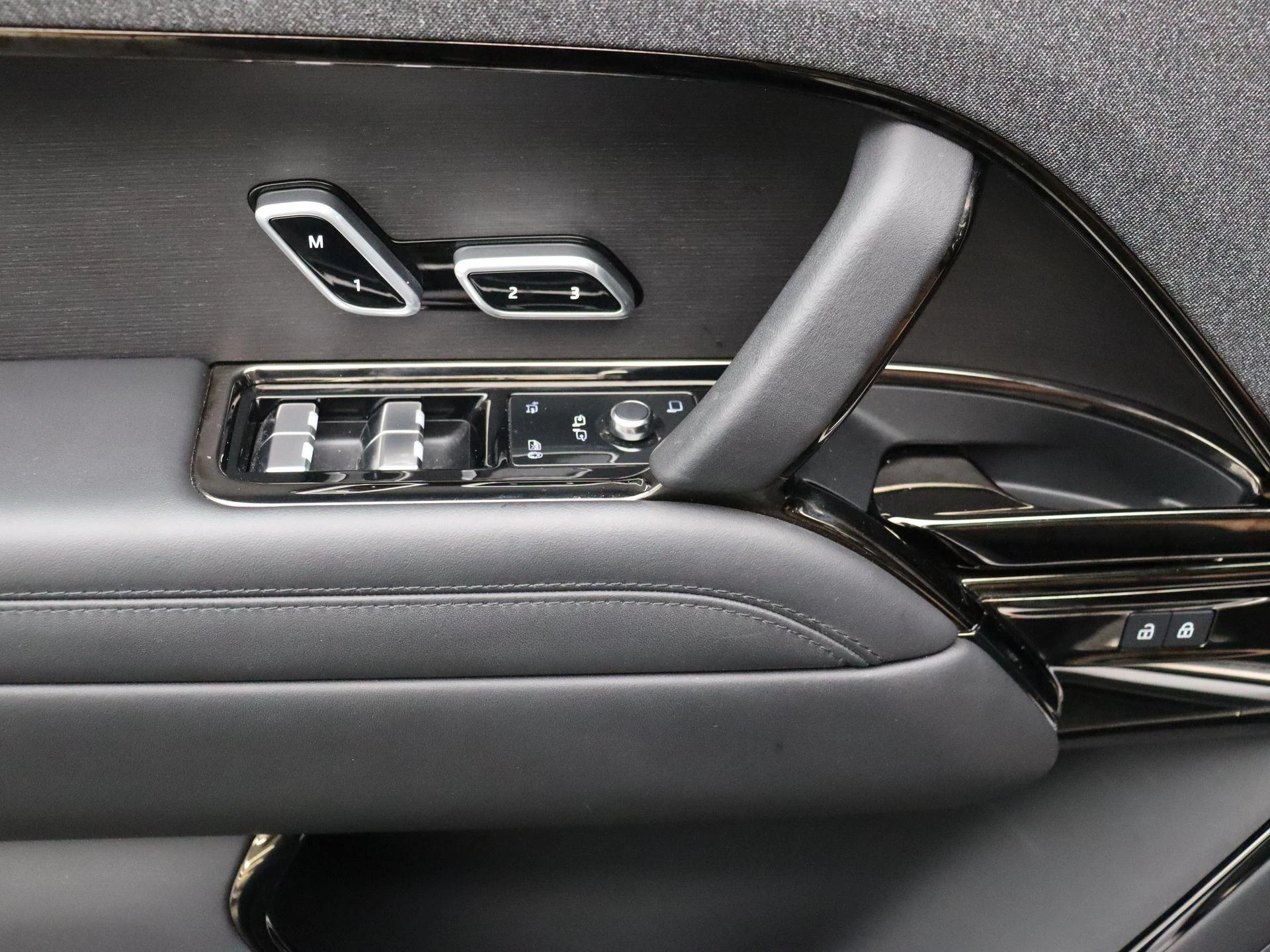 Land Rover Range Rover Sport P510e Autobiography