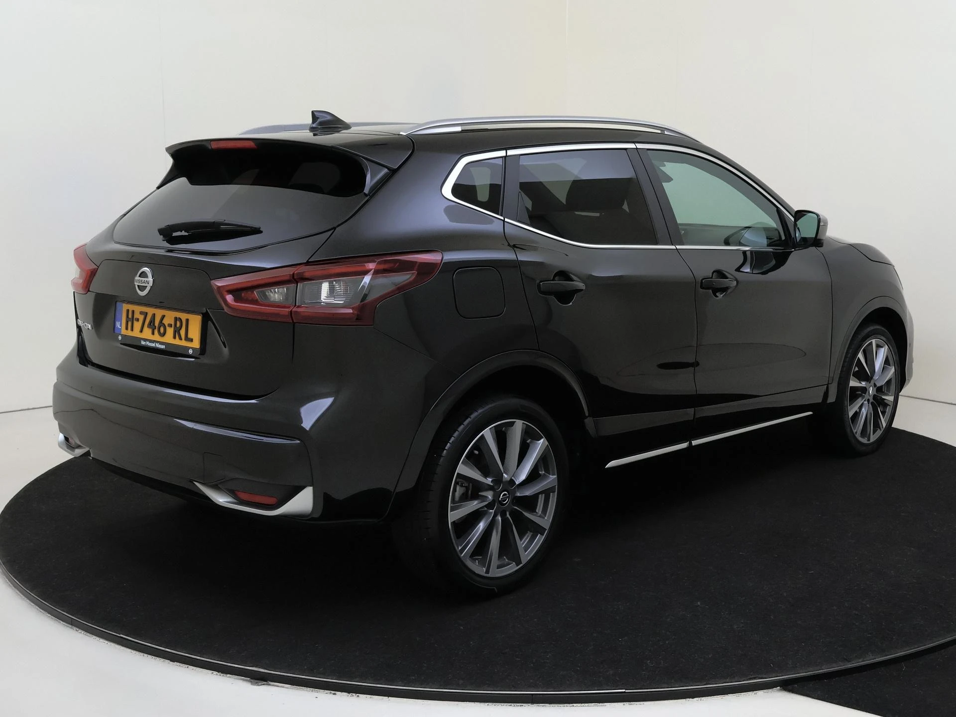 Nissan-QASHQAI-image-3