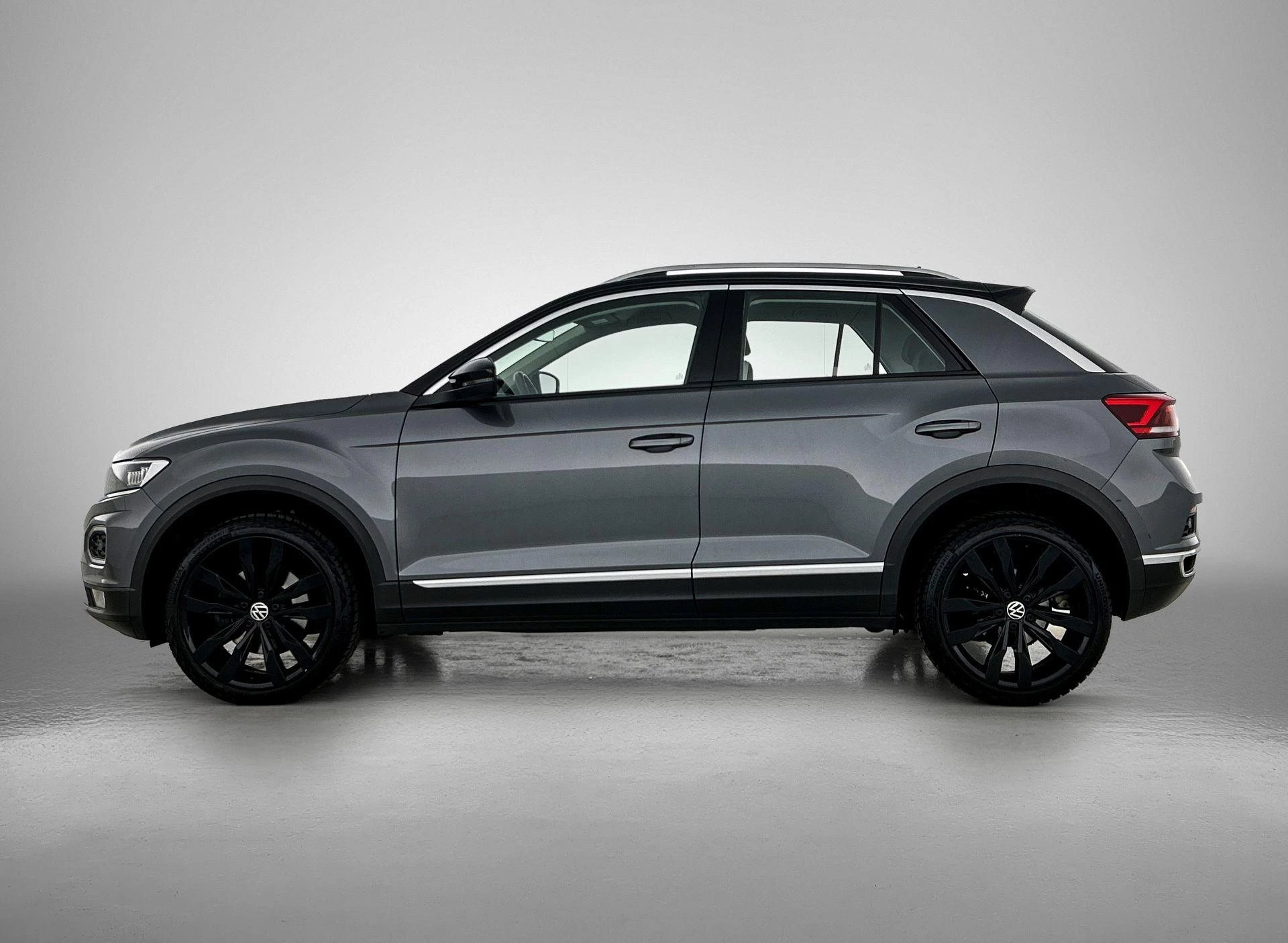 Volkswagen-T-Roc-image-1