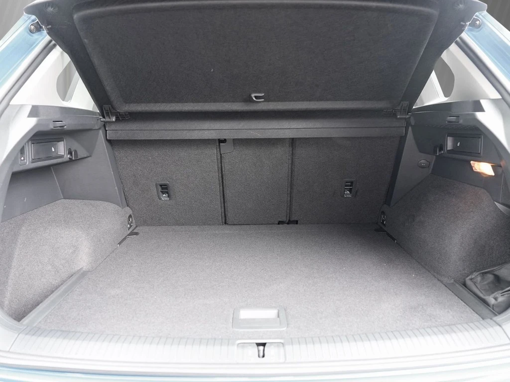 Volkswagen Tiguan 1,5 TSI Join,AHK,Navi,ACC Sitzheizung,Climatronic,ALU