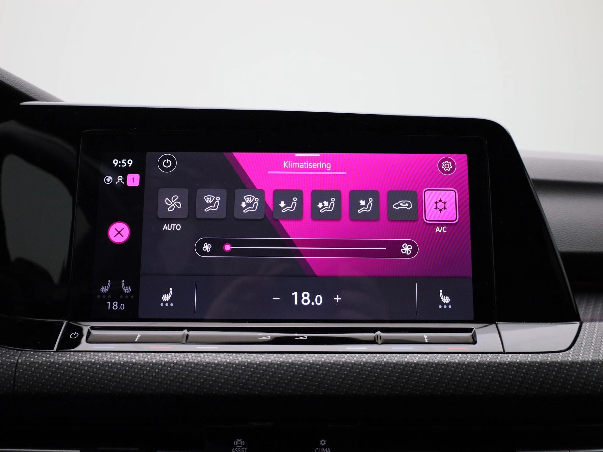 Volkswagen-Golf-image-15