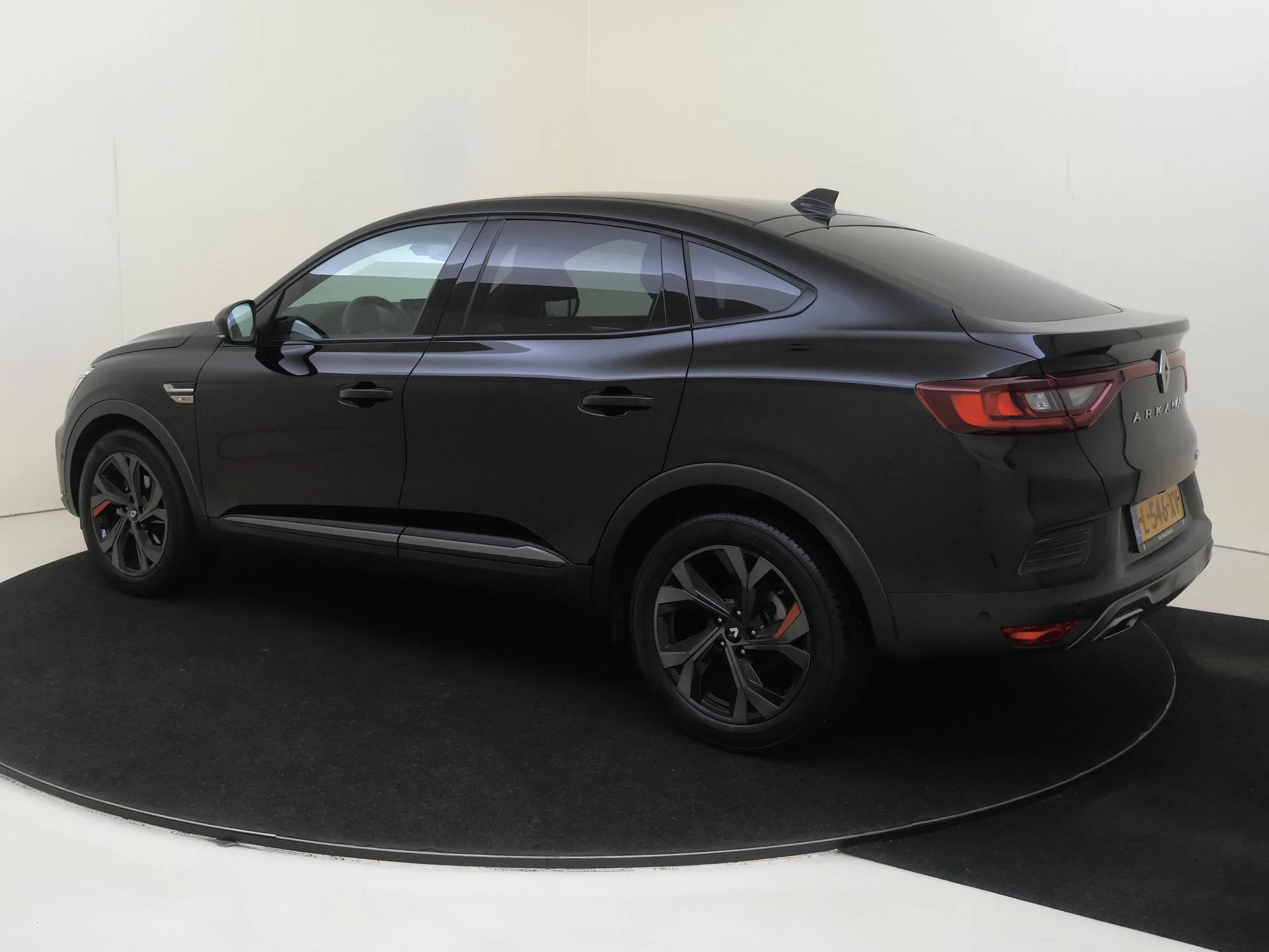Renault-Arkana-image-4