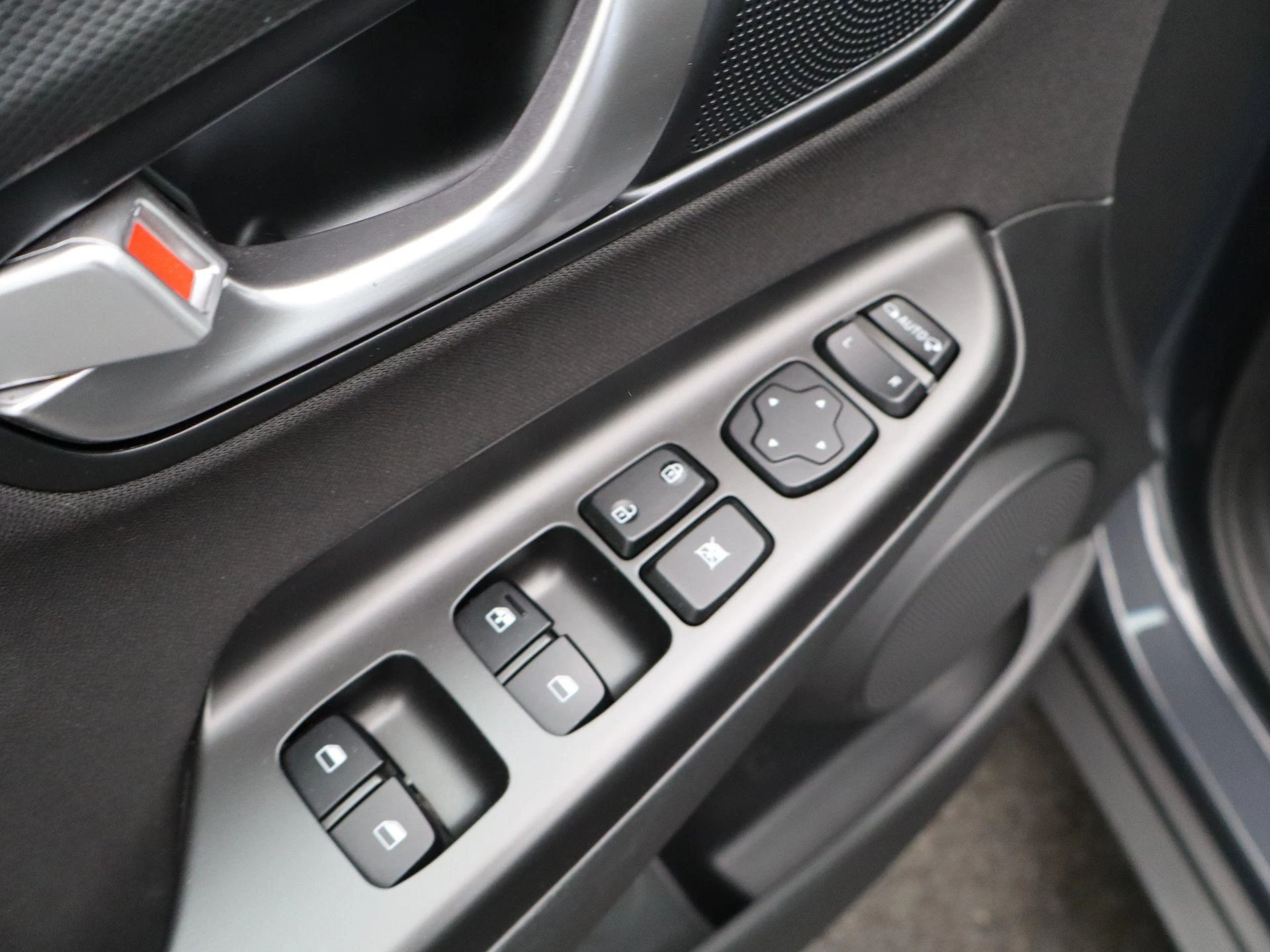 Hyundai-Kona-image-26