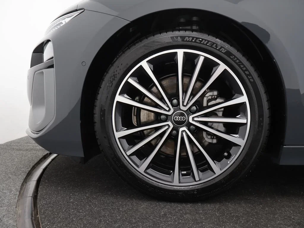 Audi A6 Avant e-tron Audi A6 Avant Corporate S e-tron 210,00 kW *ENKEL VOORSTEL VOOR PROFFESIONELEN*