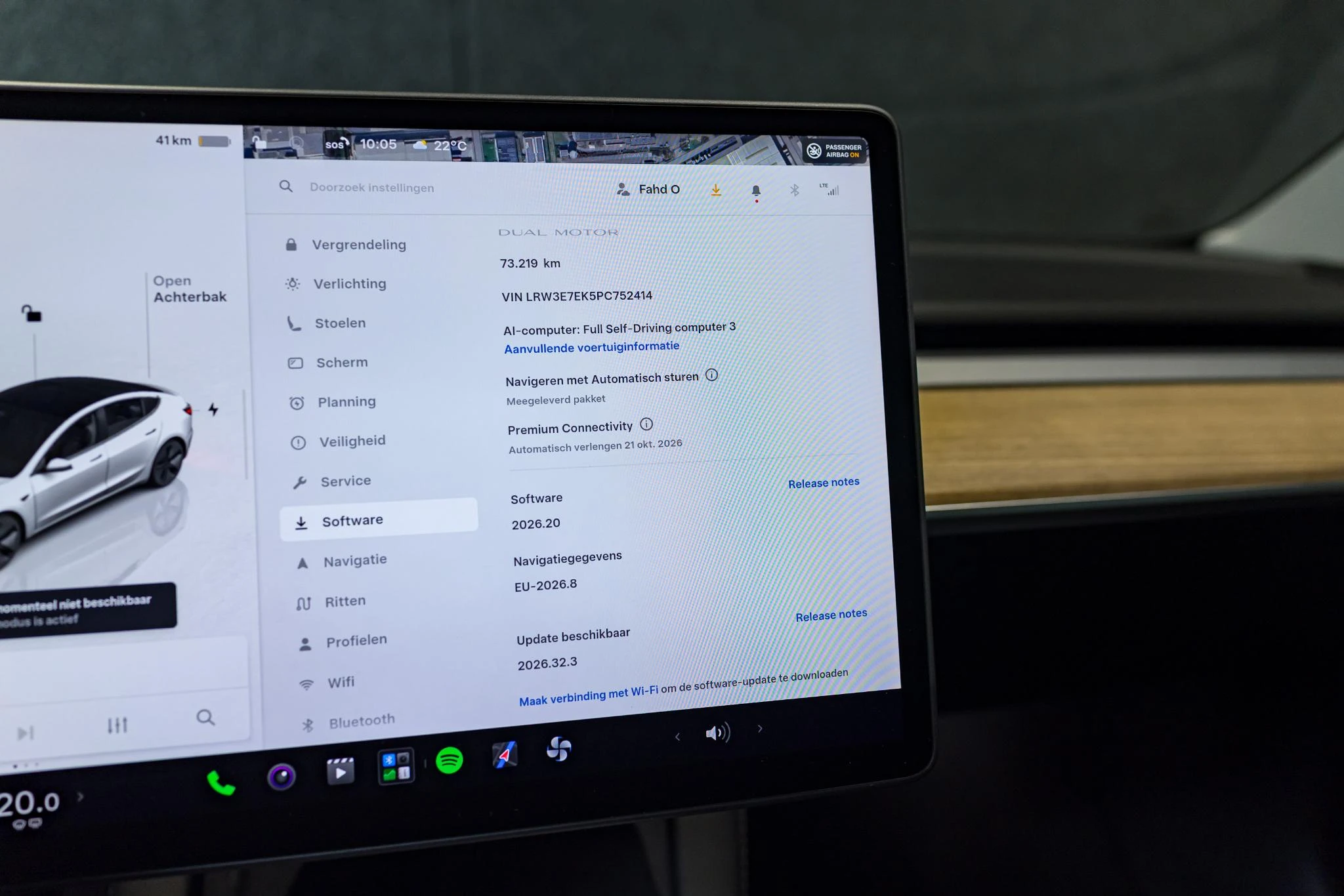 Tesla-Model 3-image-32