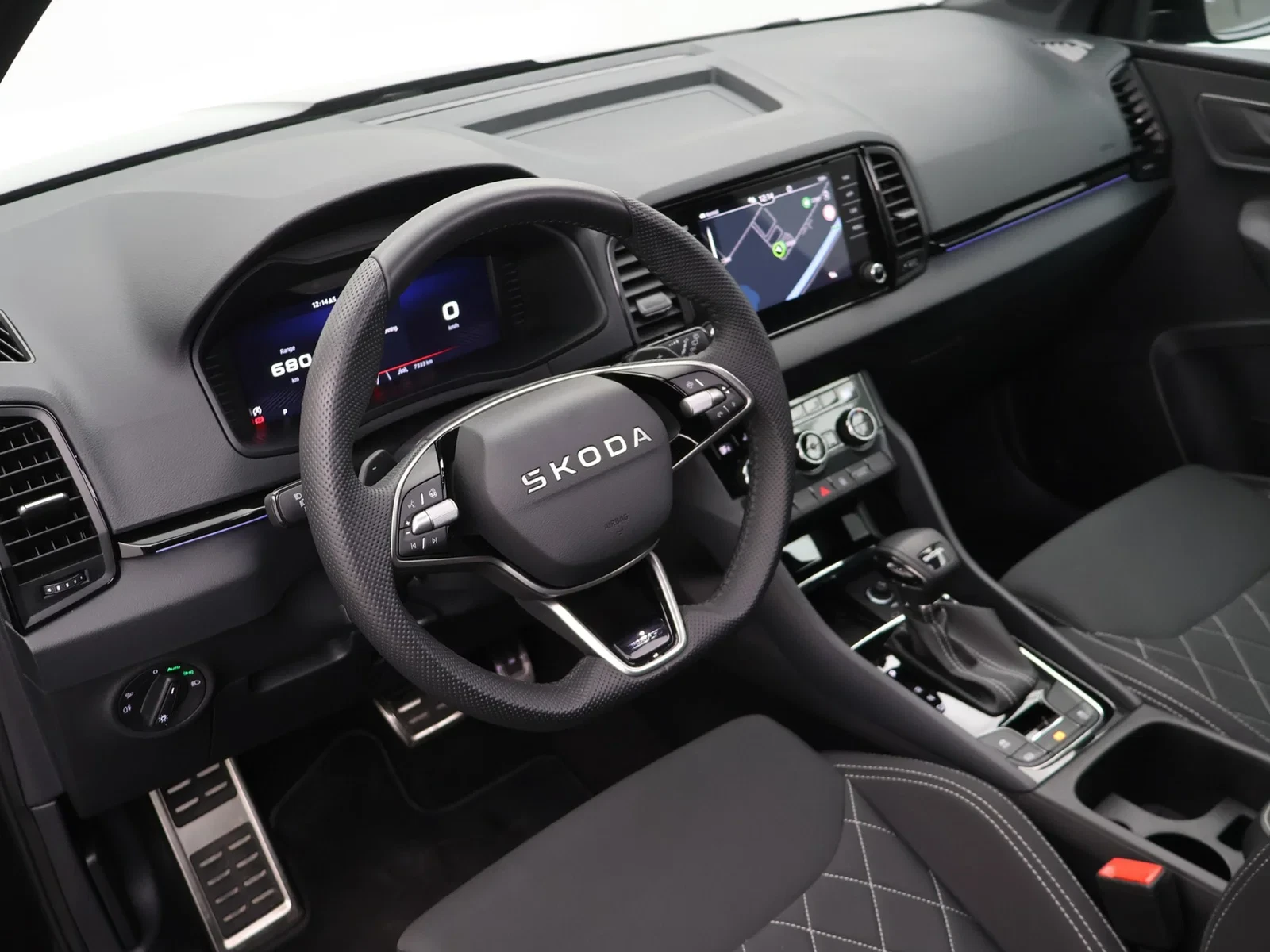 Škoda Karoq Karoq 1.5TSI Sportline *AUTOMAAT*PANODAK*LEDER*SPORTZETELS*CAMERA*VIRTUAL COCKPIT*ACC*PDC*APP-CONNEC