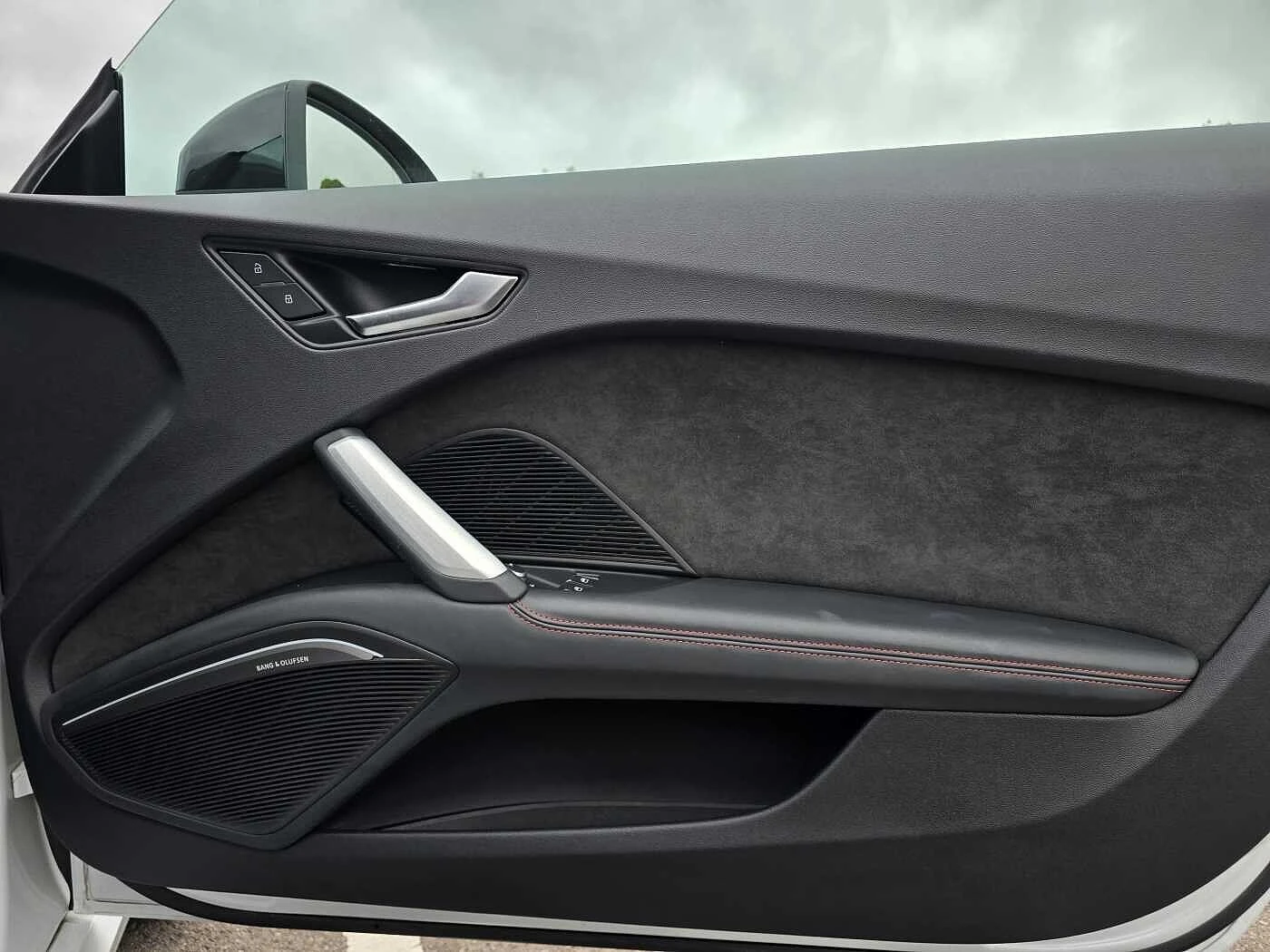 Audi-TT-image-10