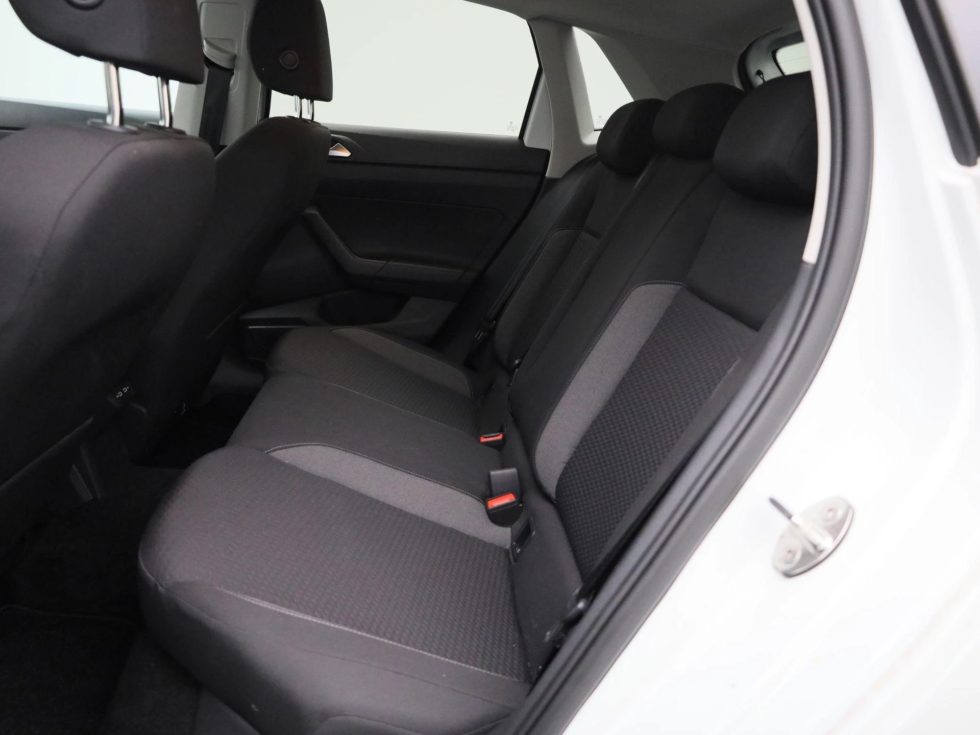 Volkswagen-Polo-image-11