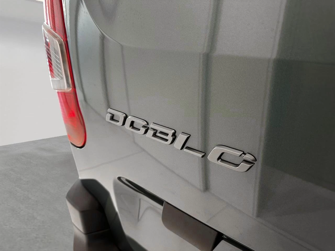 Fiat Doblò 1.5 BlueHDI 130 AT8 L1 Light