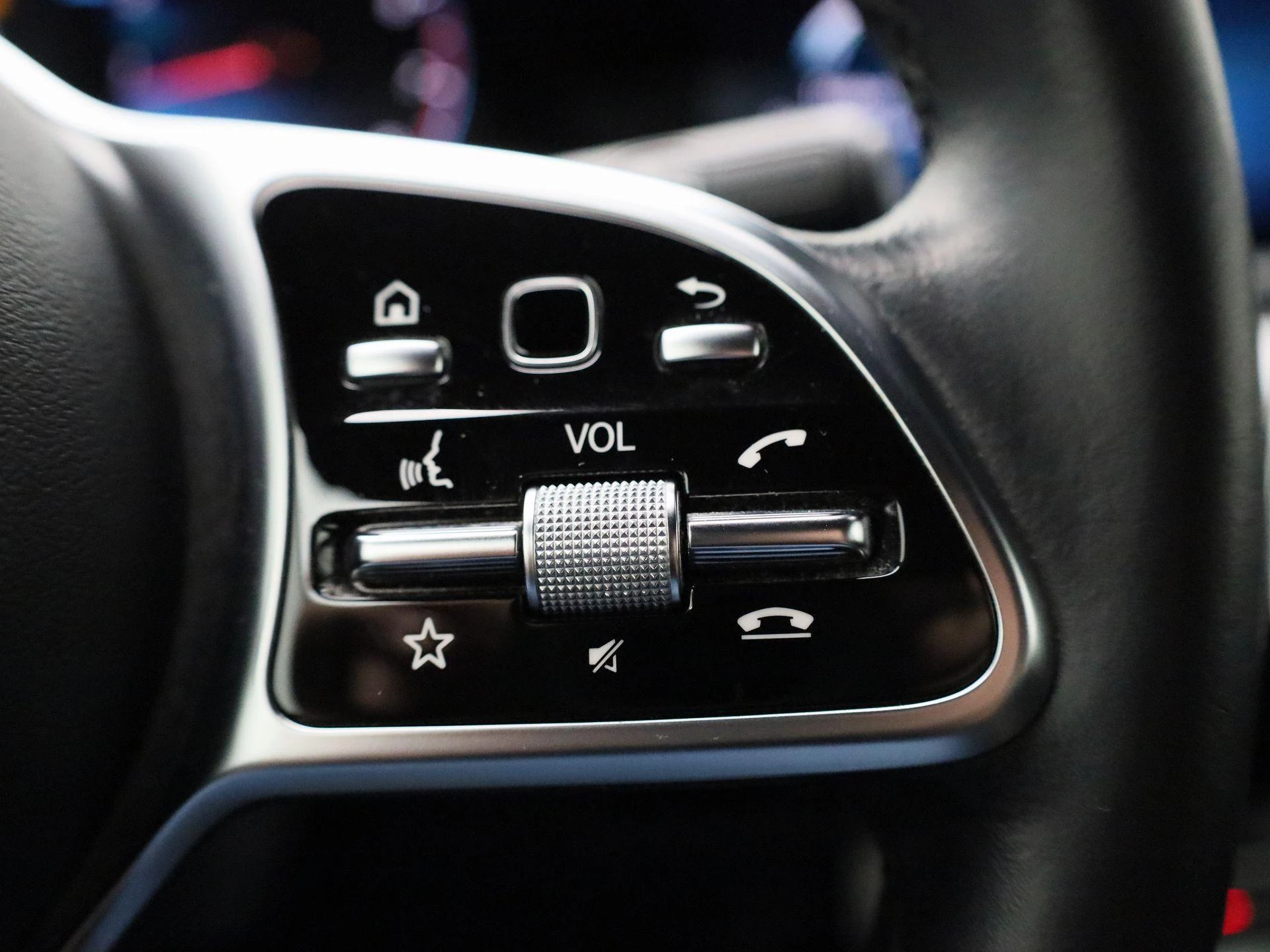 Mercedes-Benz-A-Klasse-image-15