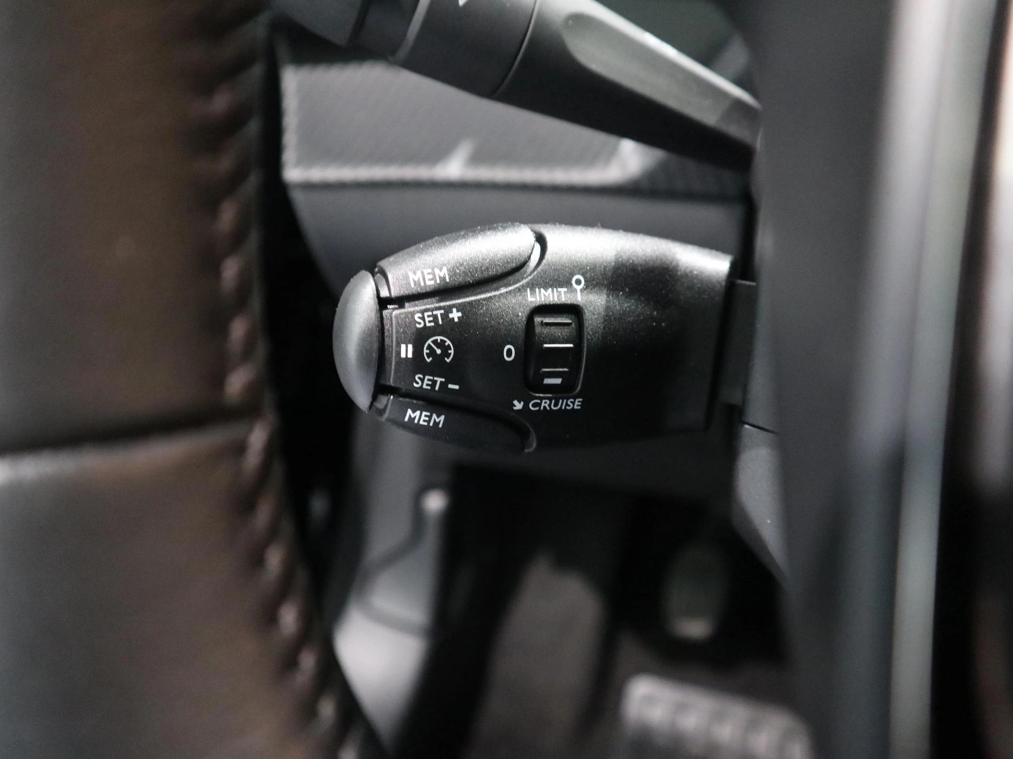Peugeot-208-image-14
