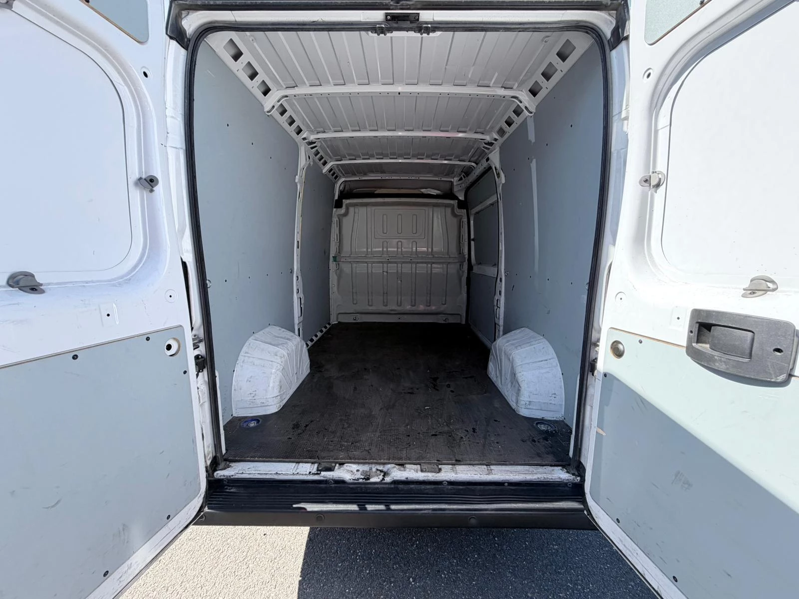 Peugeot Boxer 330 2.2 BlueHDi 140 L2H2 Pro