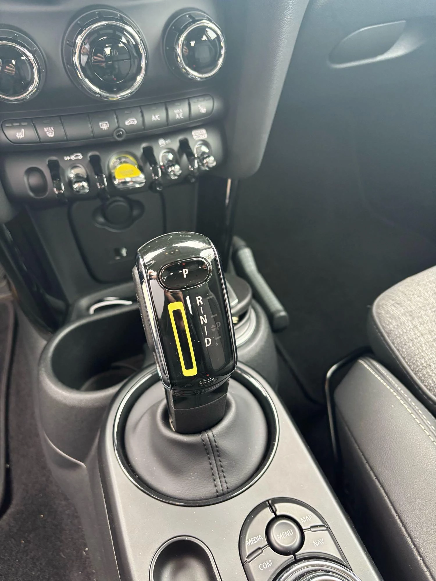 MINI-Electric-image-2