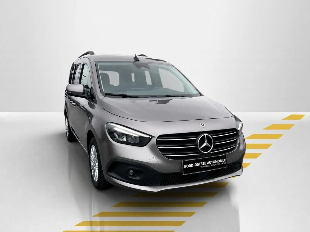 Mercedes-Benz-T-Klasse 180-image-17