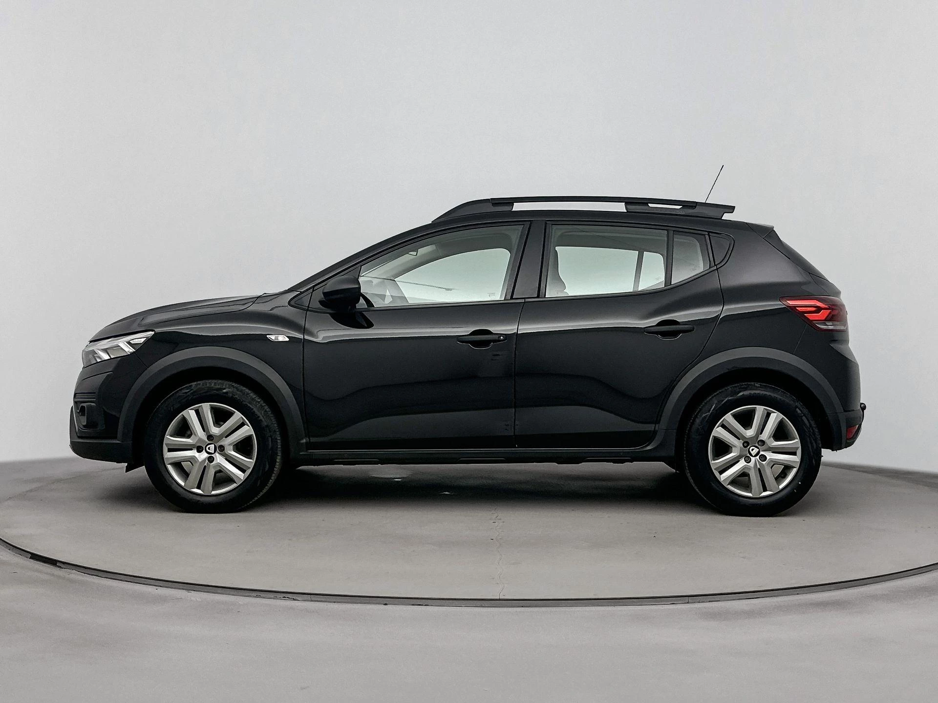 Dacia-Sandero-image-1