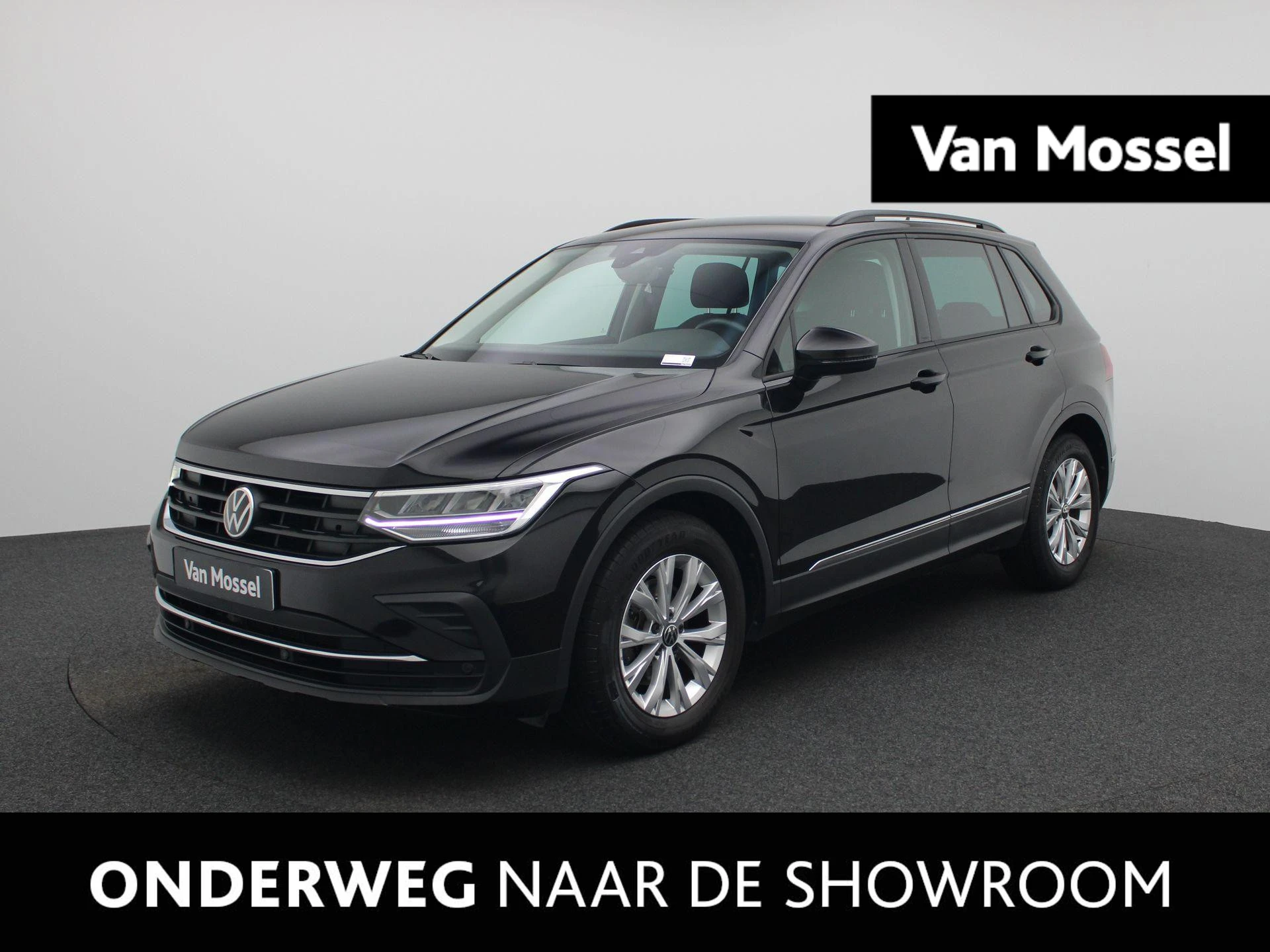 Volkswagen-Tiguan-image-0
