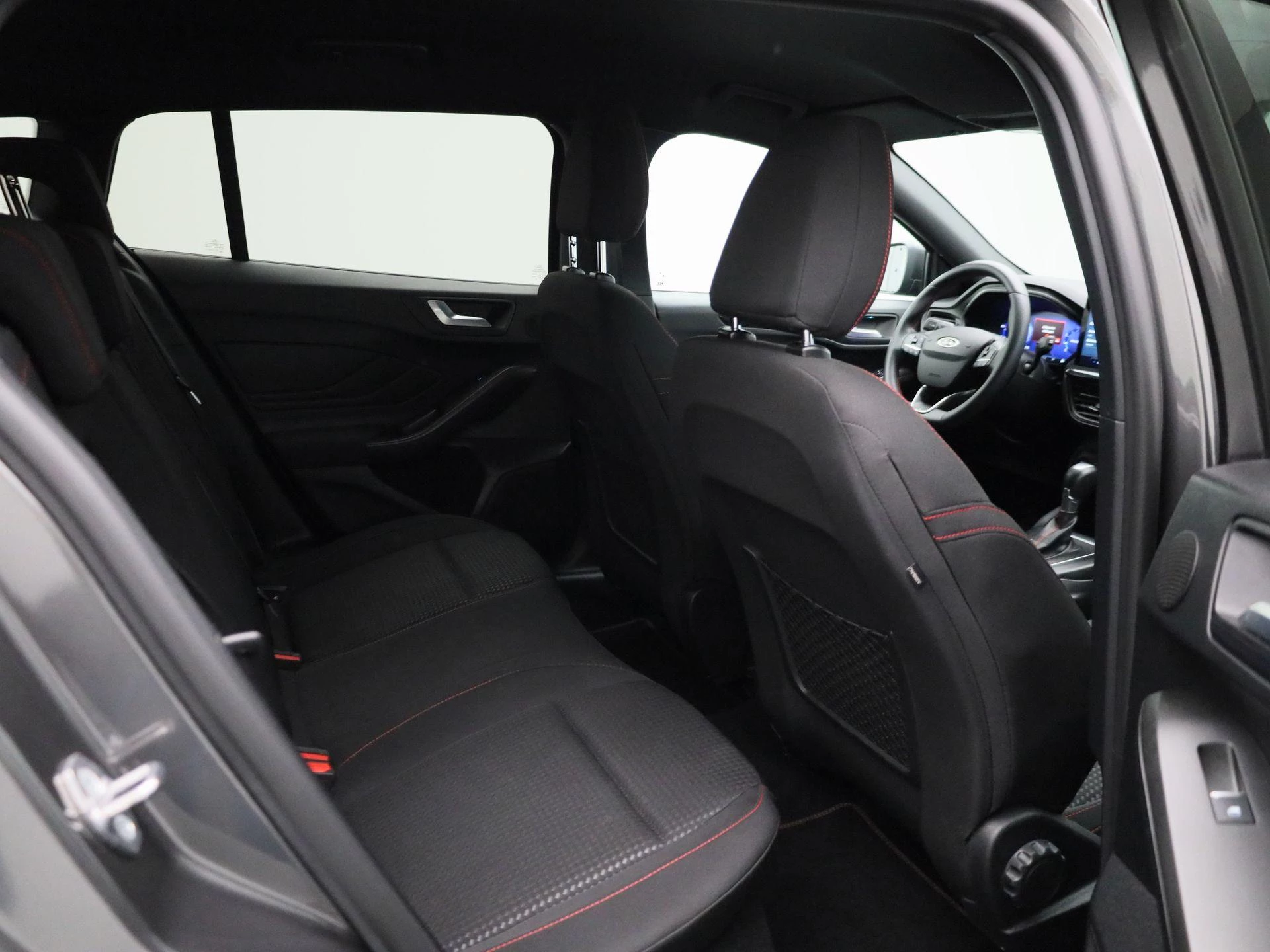 Ford Focus Wagon 1.0 EcoBoost Hybrid ST Line X