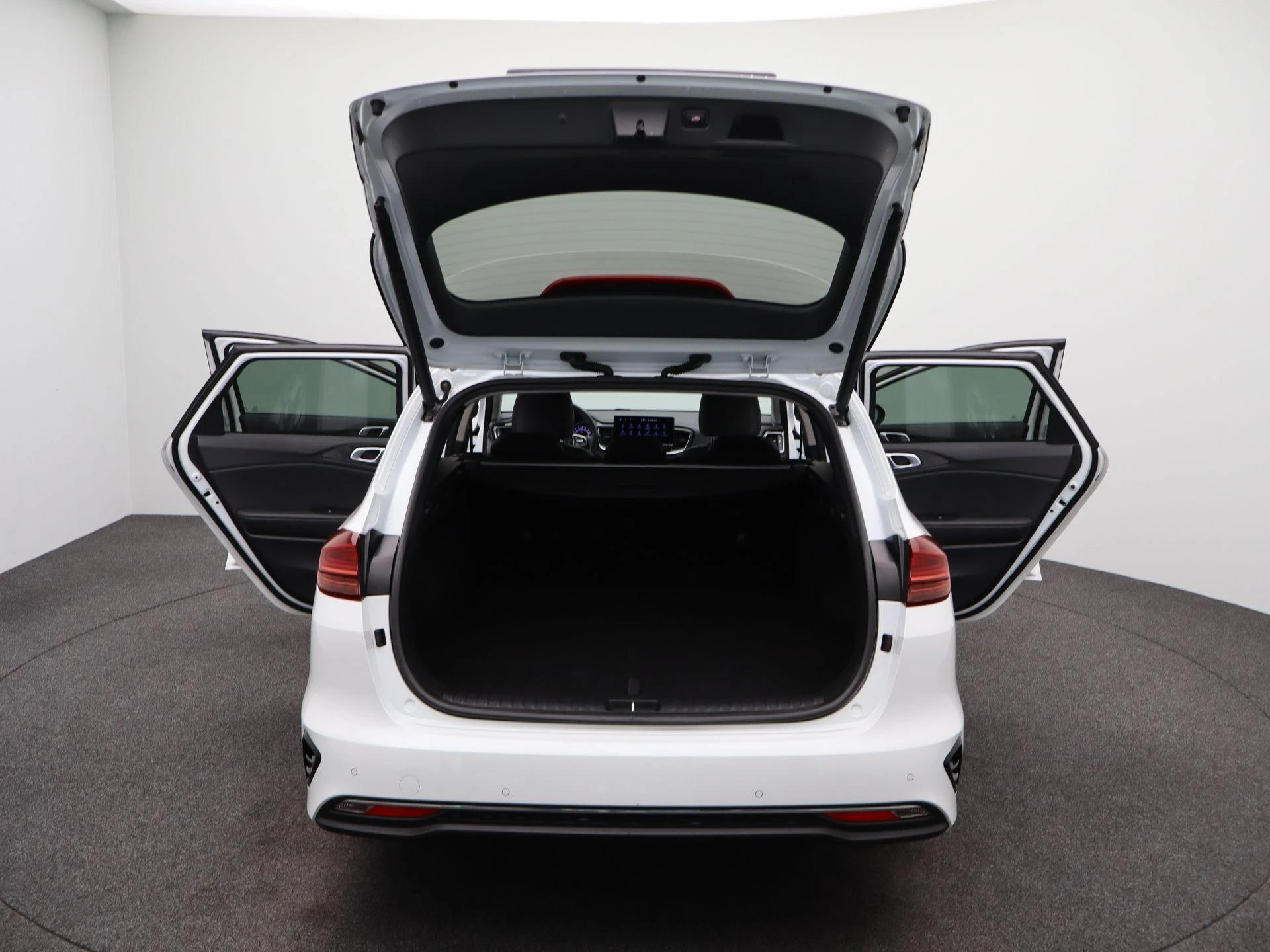 Kia-Ceed Sportswagon-image-40