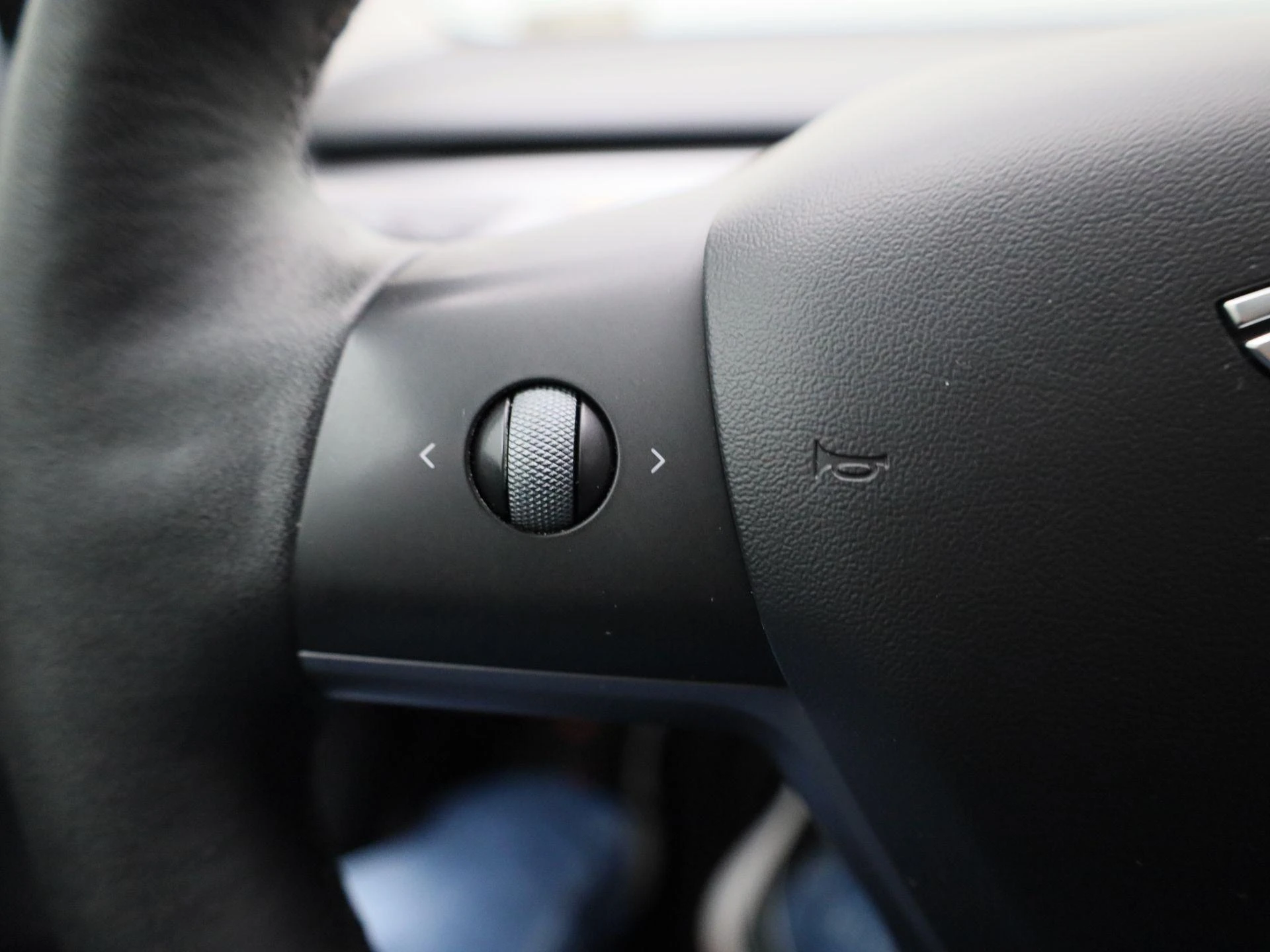 Tesla-Model 3-image-19