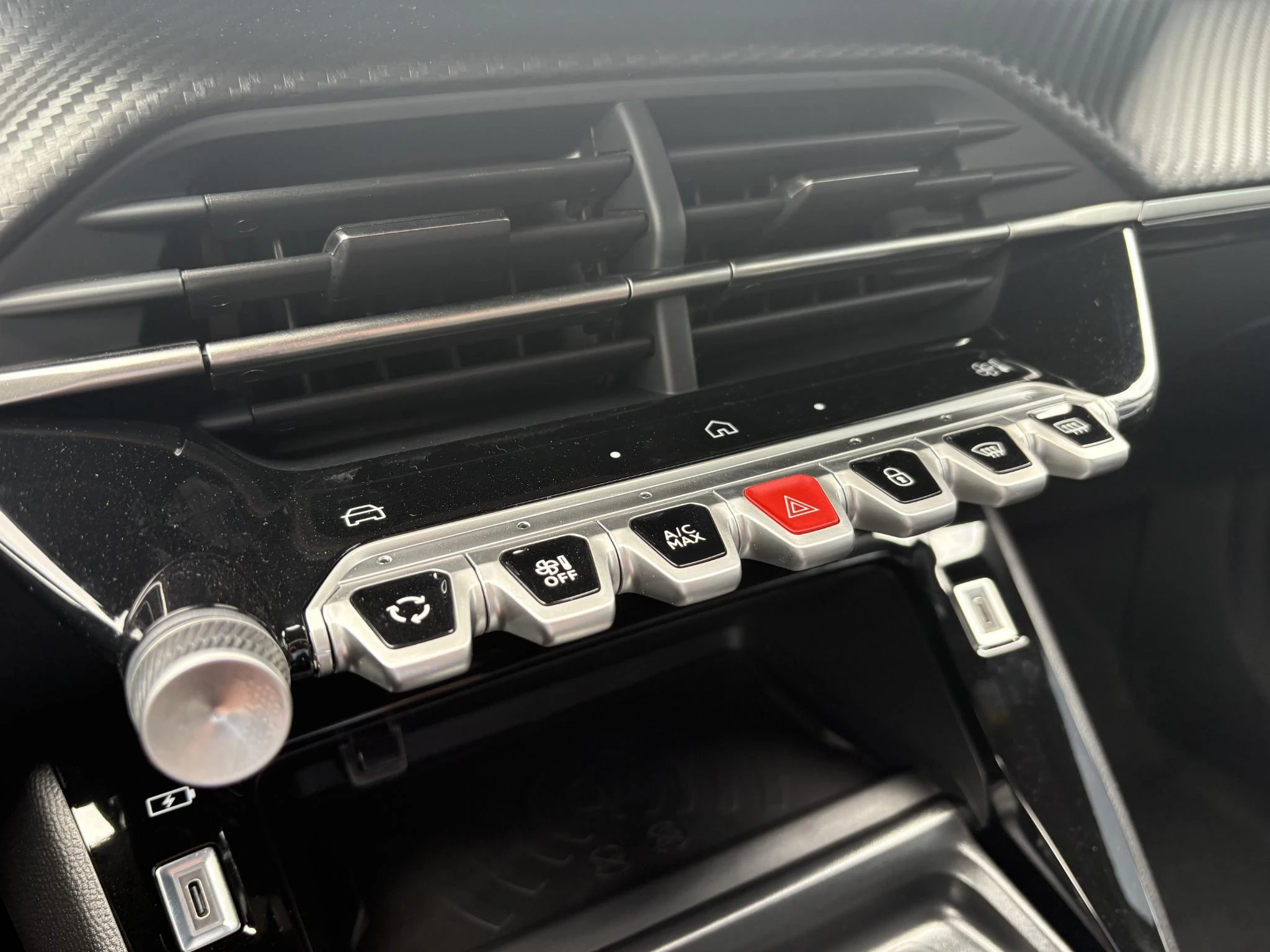 Peugeot-2008-image-14