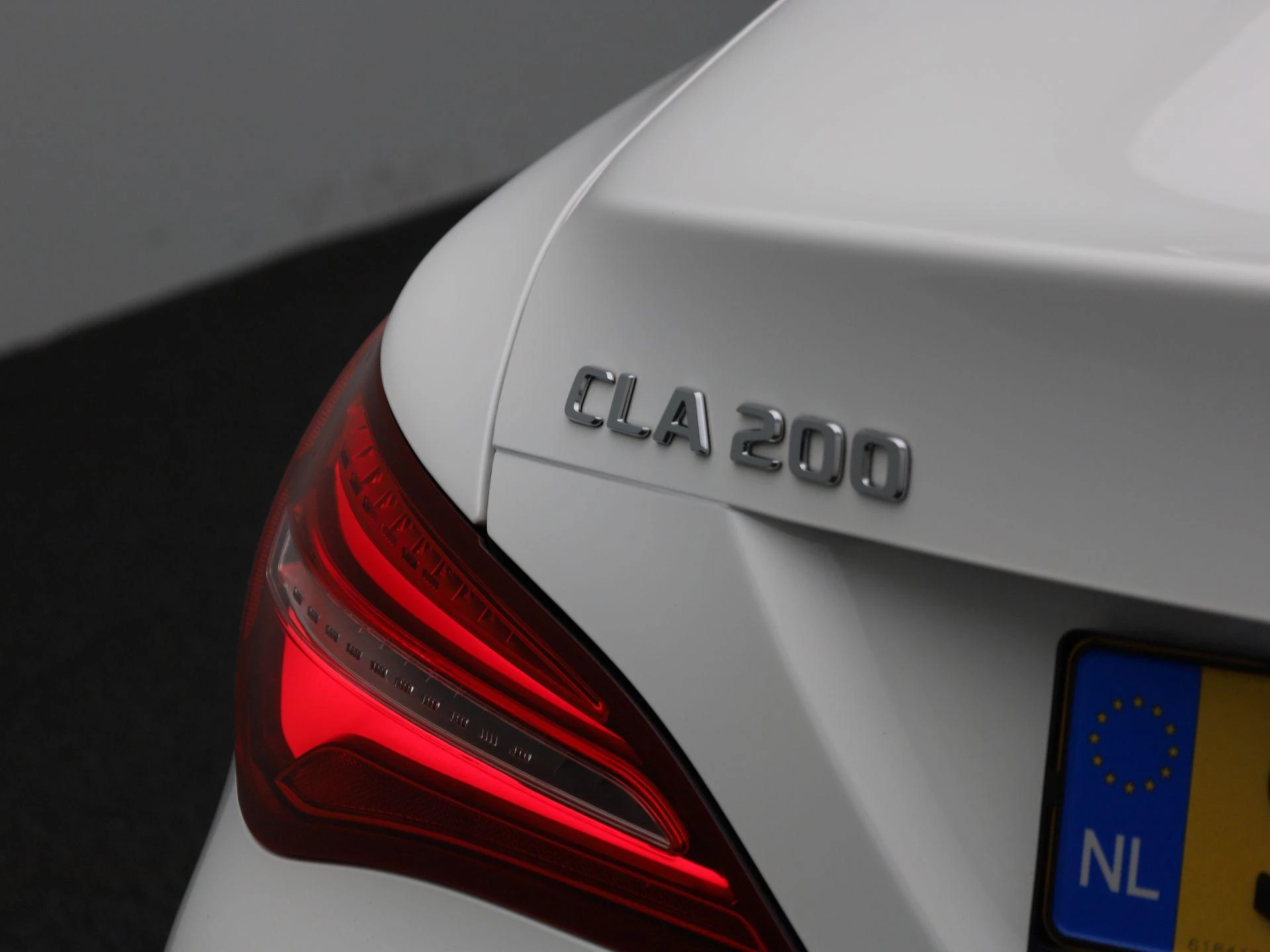 Mercedes-Benz-CLA-image-41