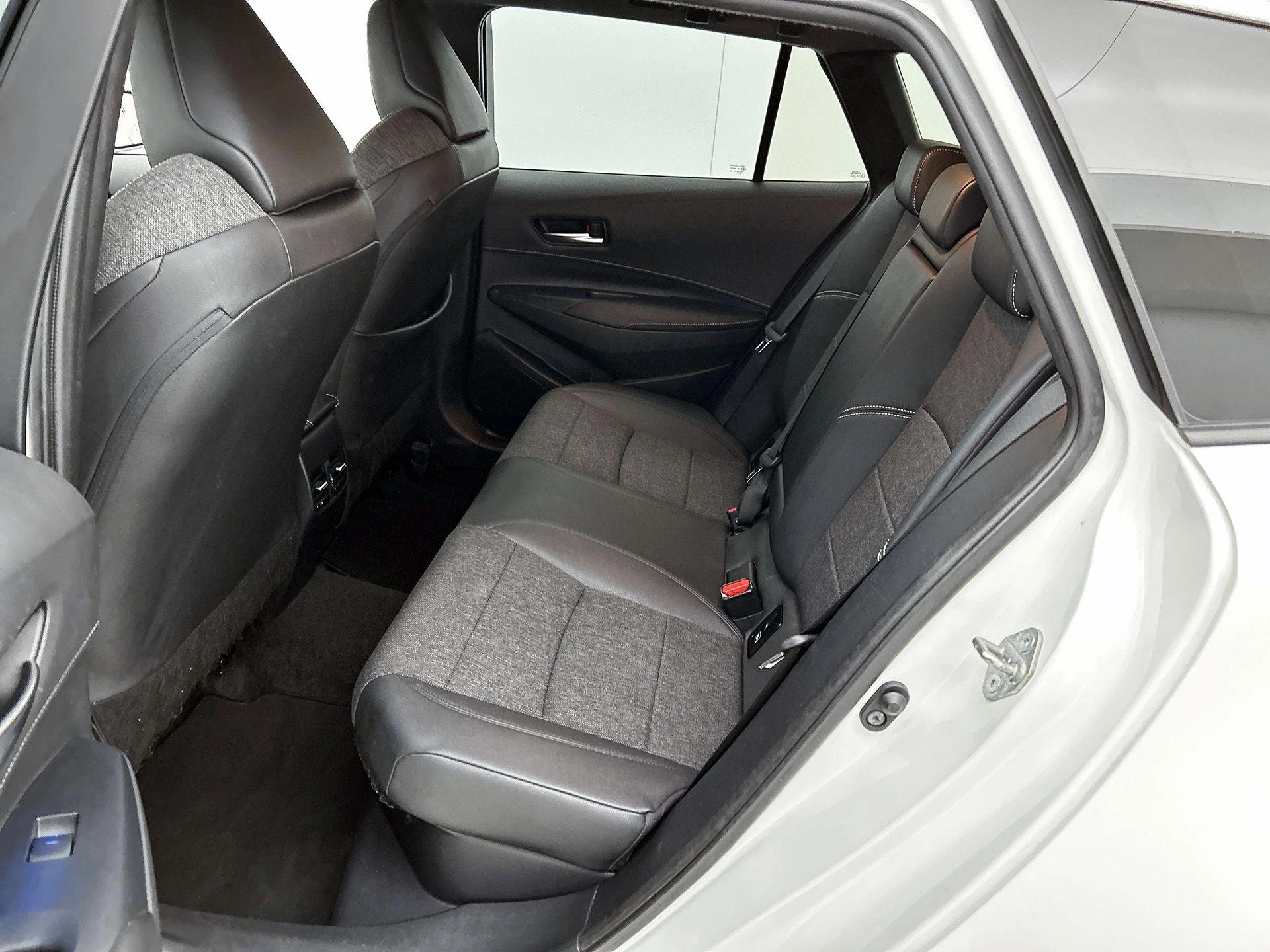 Toyota-Corolla Touring Sports-image-26