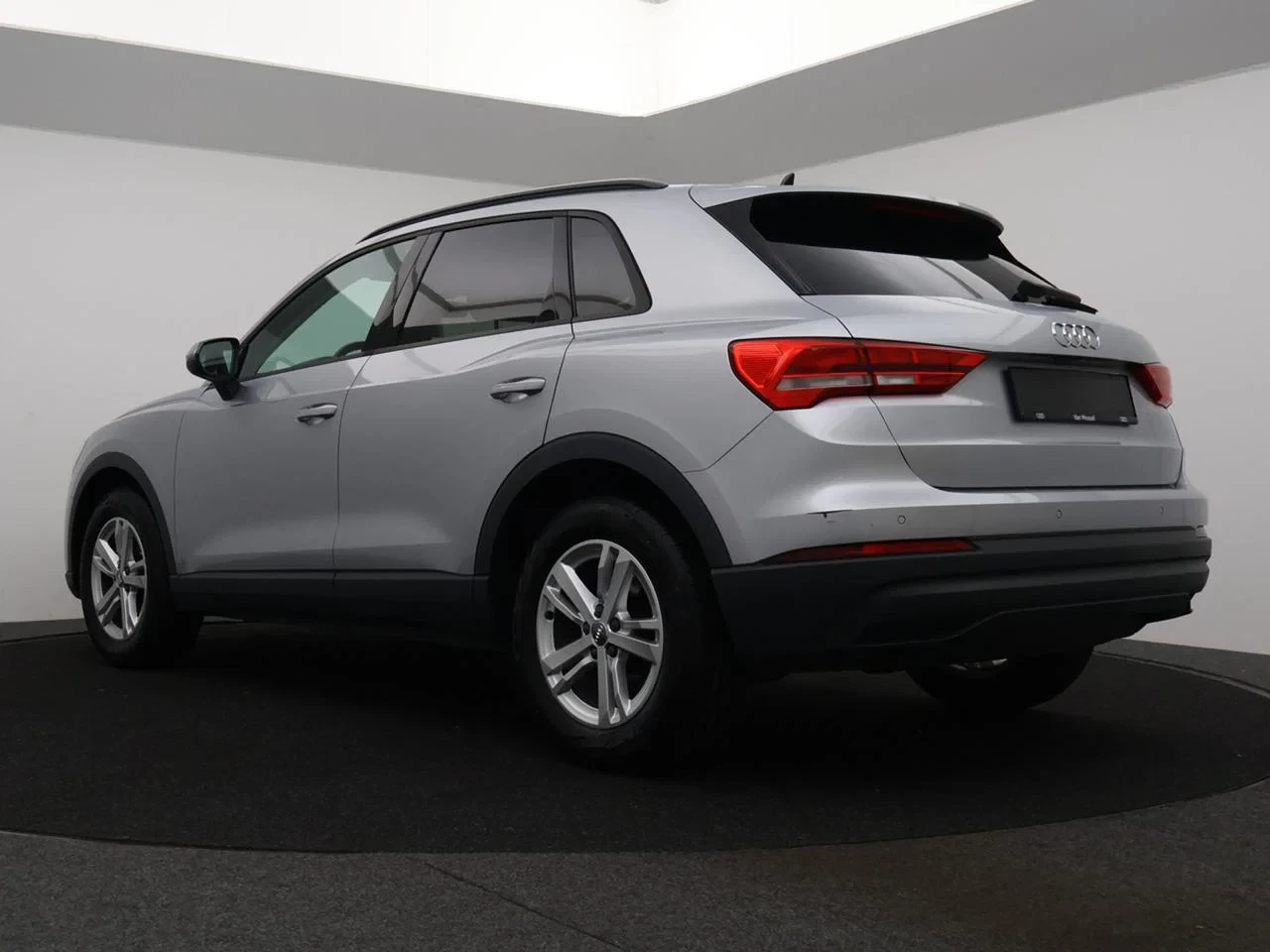 Audi-Q3-image-1